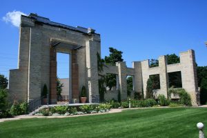 Bookworm Gardens Wall Design in Sheboygan WI