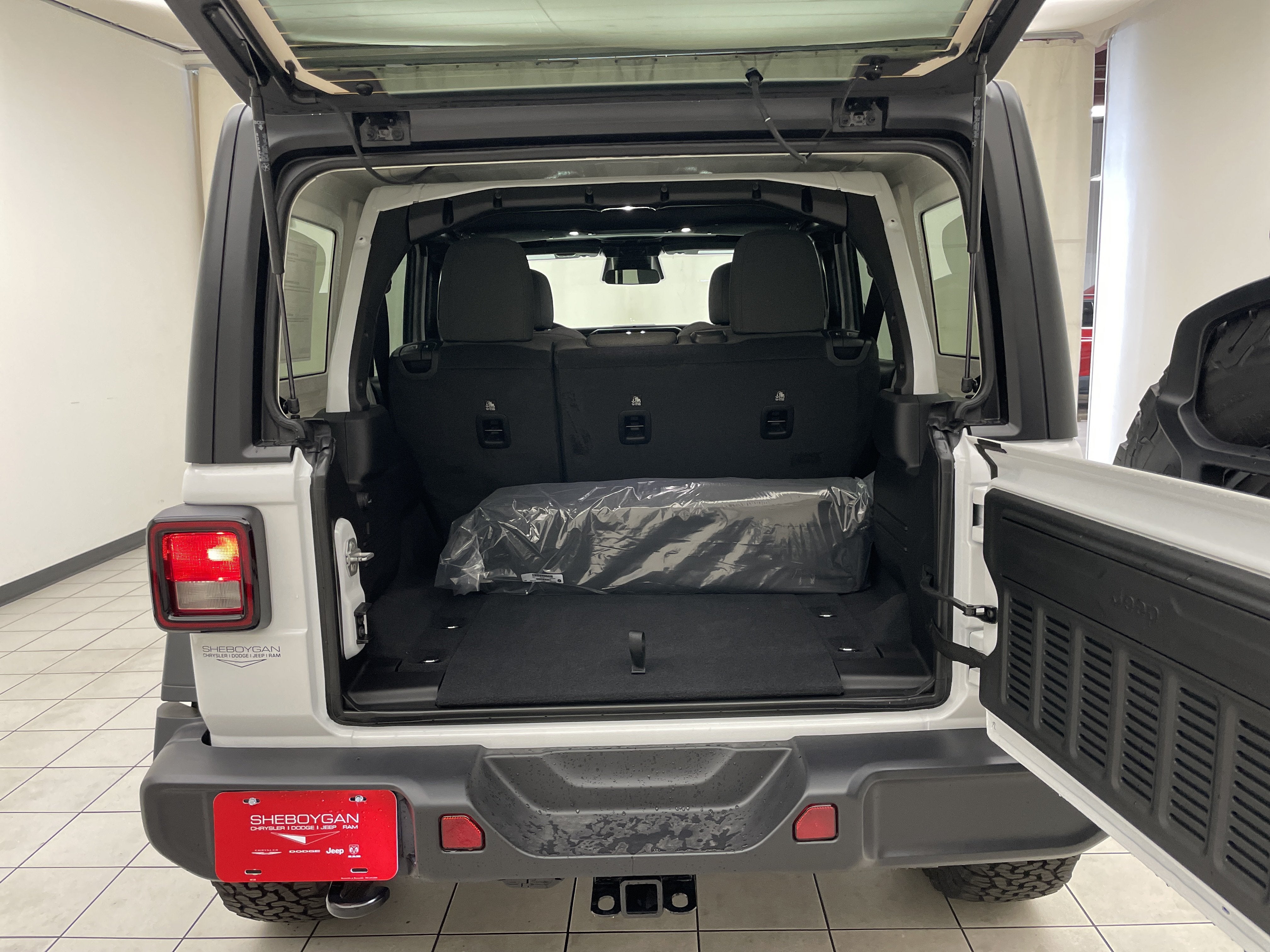 2026 Jeep Wrangler 4-Door Willys 4x4