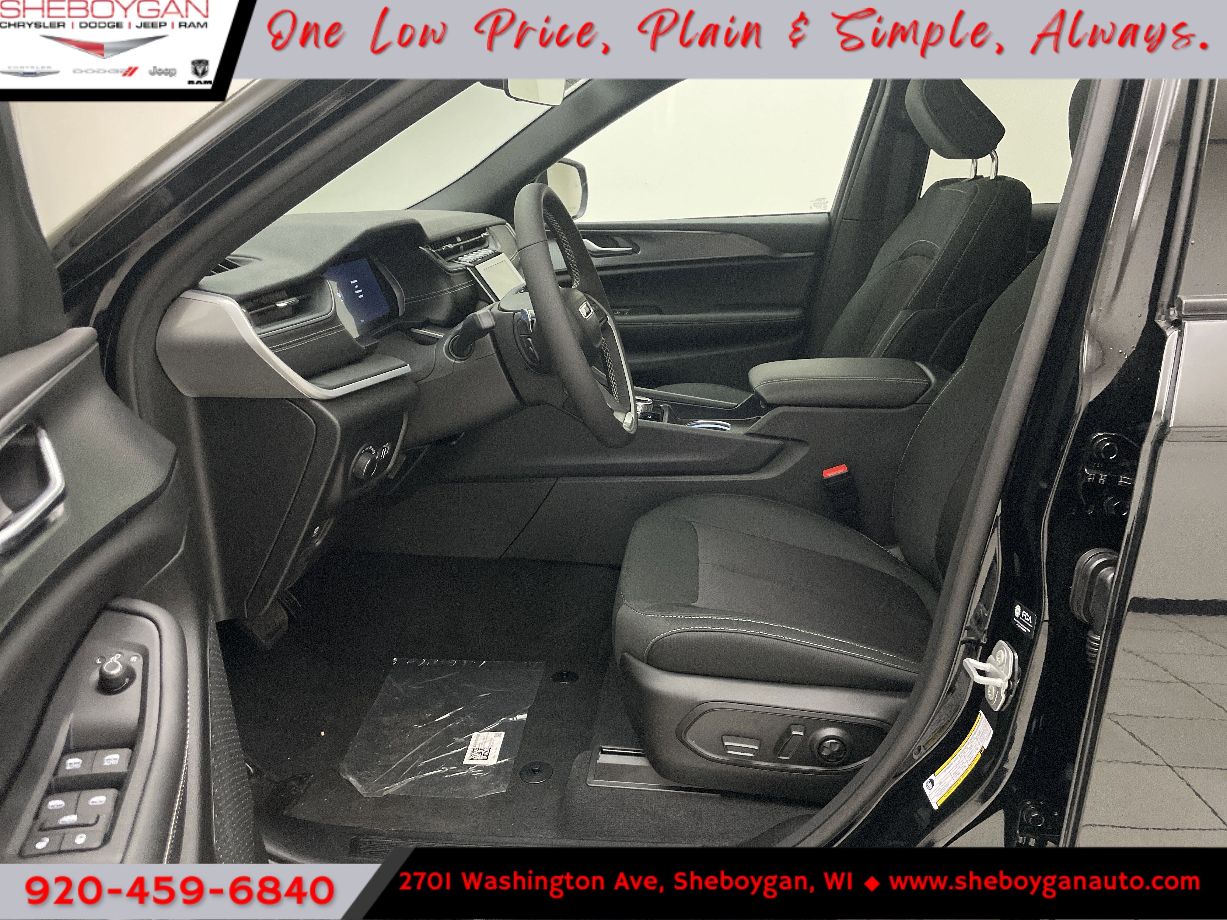 2026 Jeep Grand Cherokee GRAND CHEROKEE LAREDO X 4X4