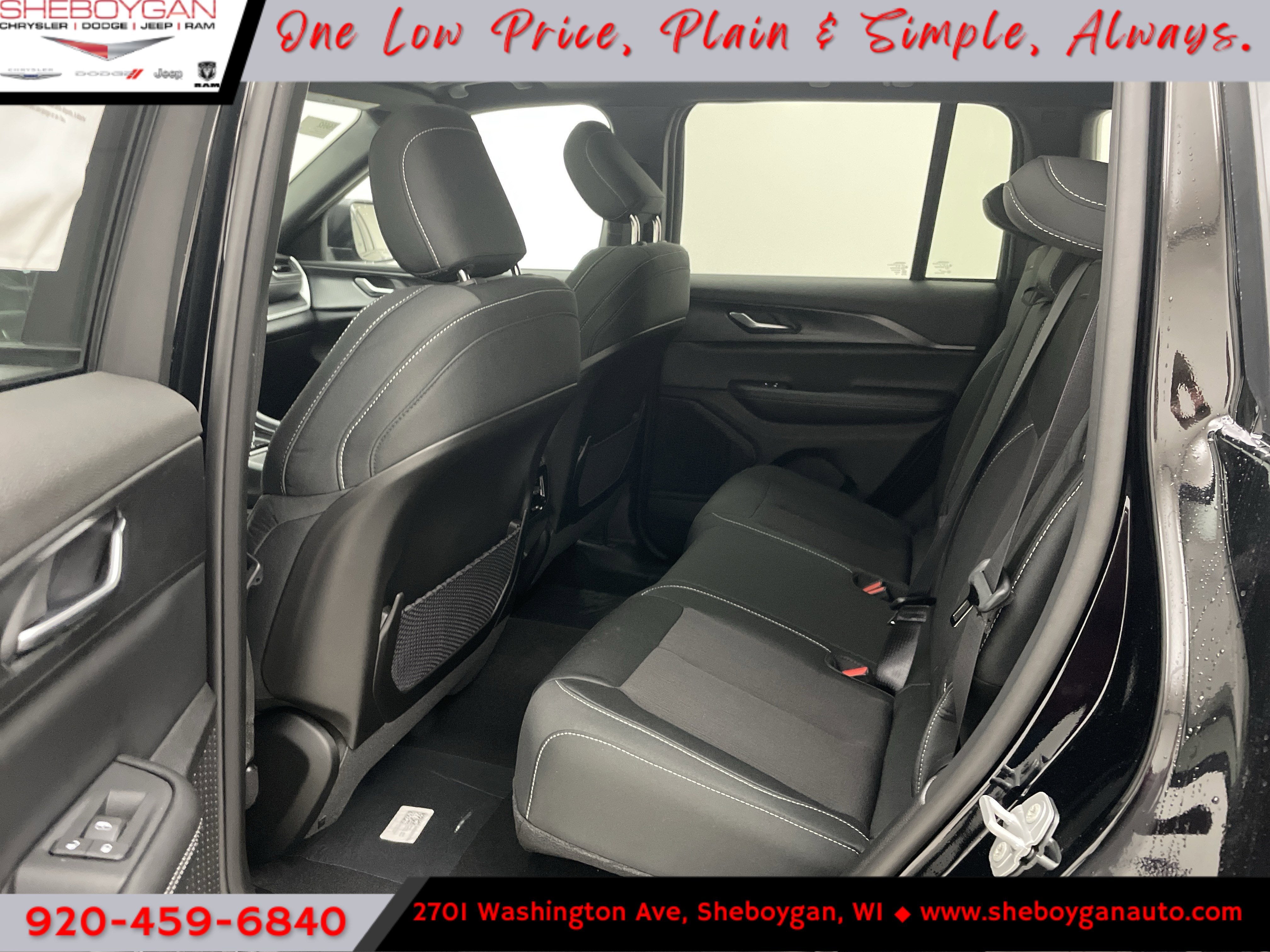 2026 Jeep Grand Cherokee GRAND CHEROKEE LAREDO X 4X4