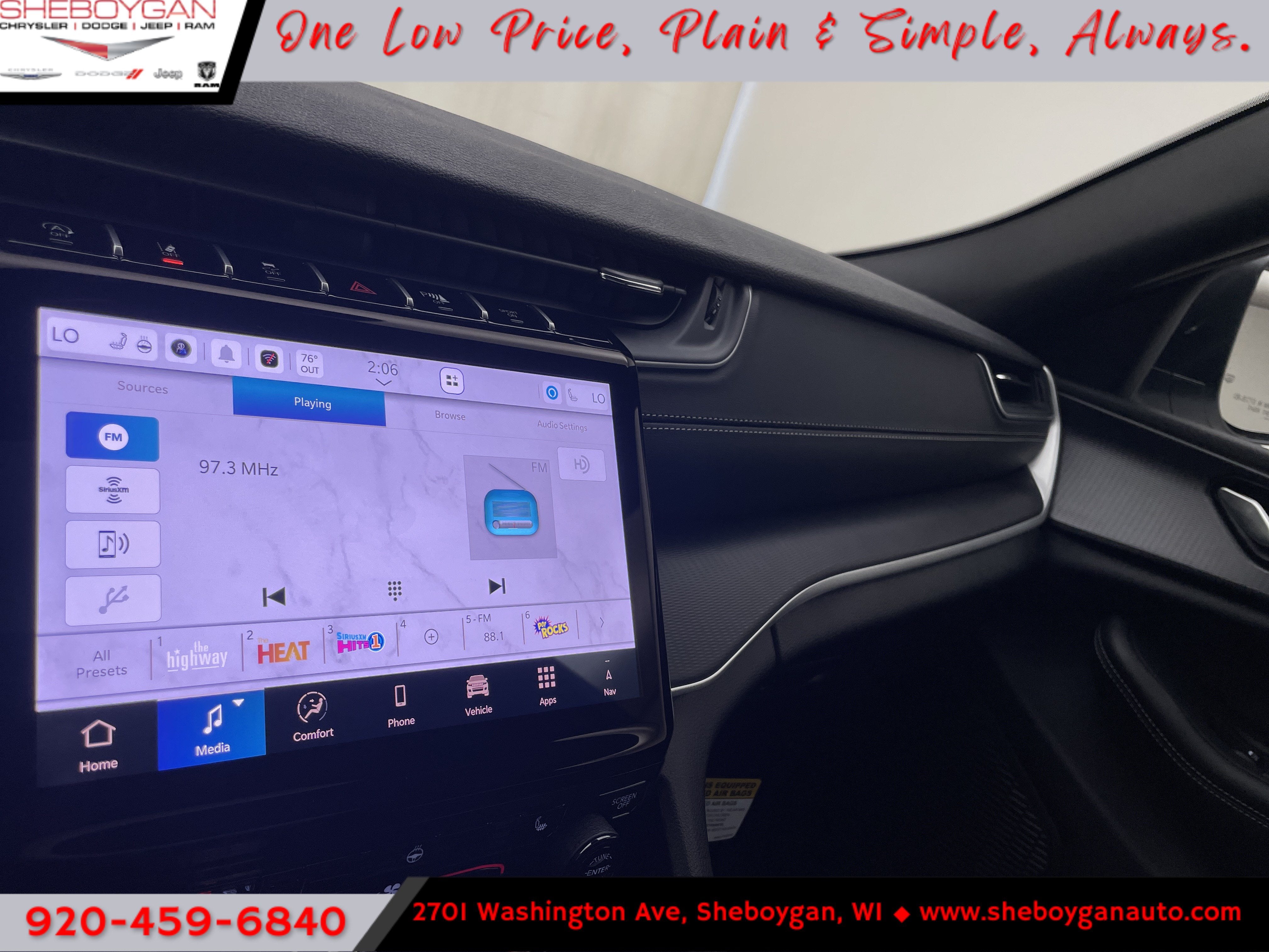 2027 Jeep Grand Cherokee GRAND CHEROKEE LAREDO X 4X4