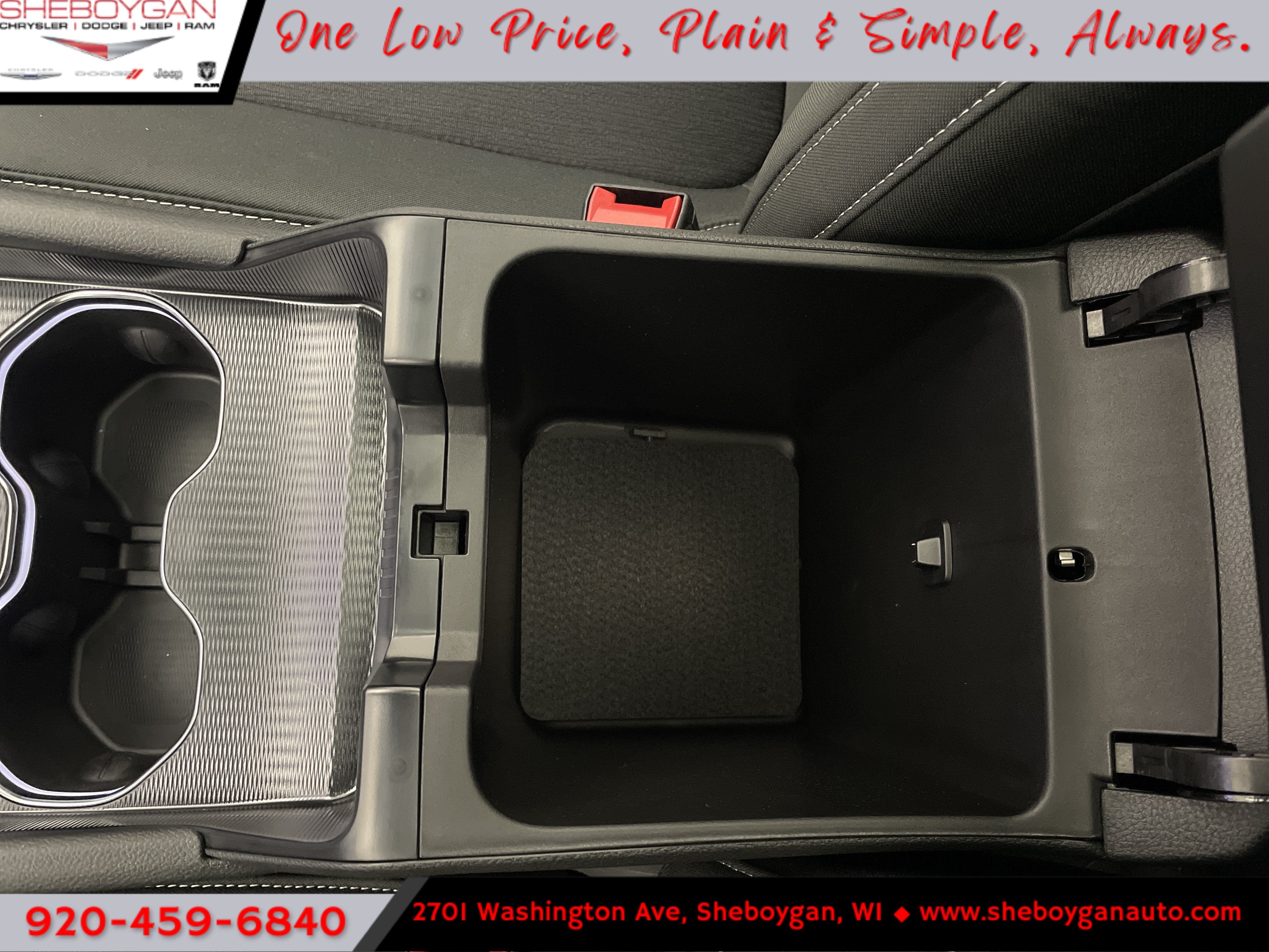 2027 Jeep Grand Cherokee GRAND CHEROKEE LAREDO X 4X4