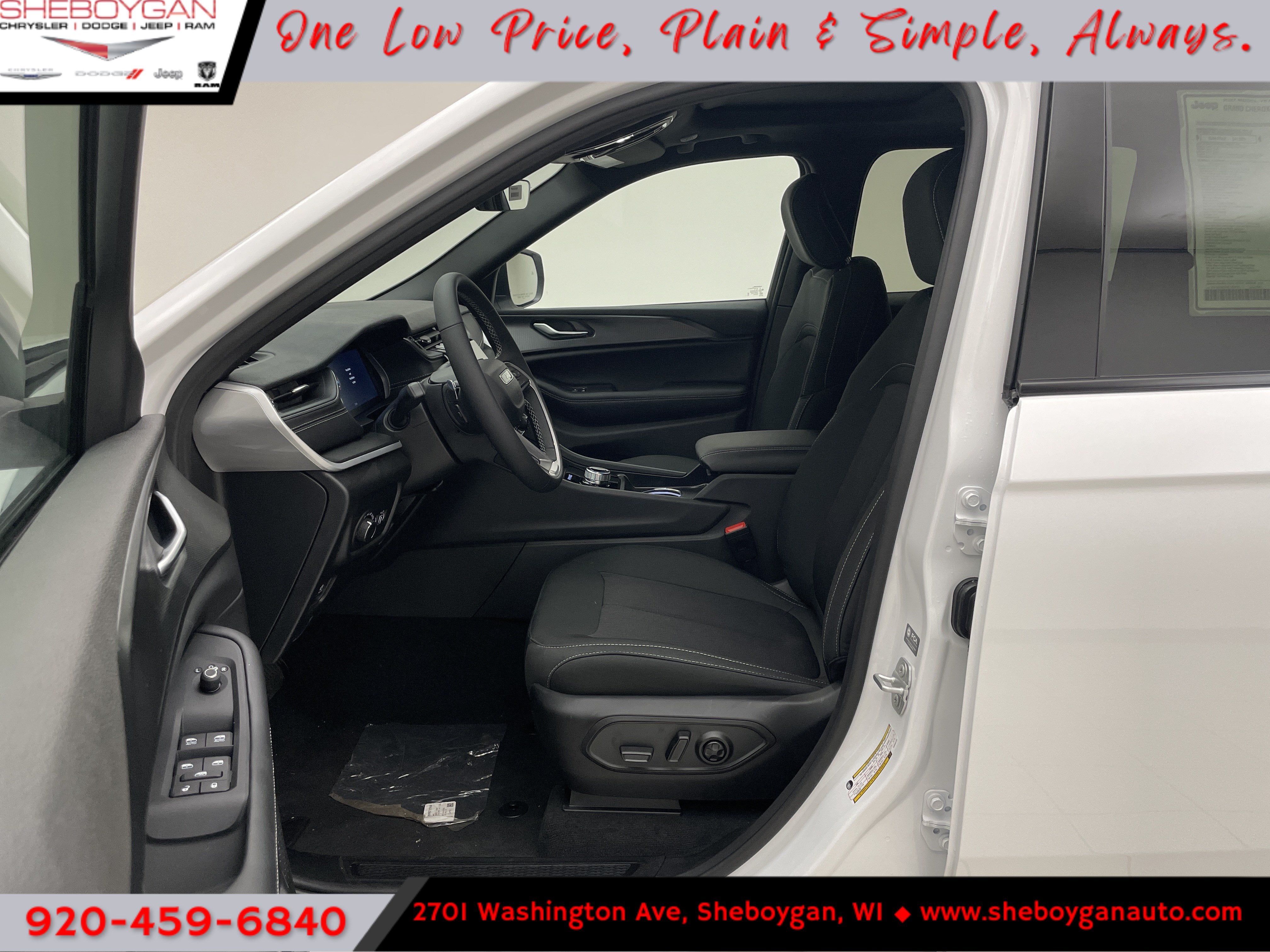2027 Jeep Grand Cherokee GRAND CHEROKEE LAREDO X 4X4