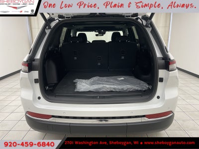 2027 Jeep Grand Cherokee GRAND CHEROKEE LAREDO X 4X4