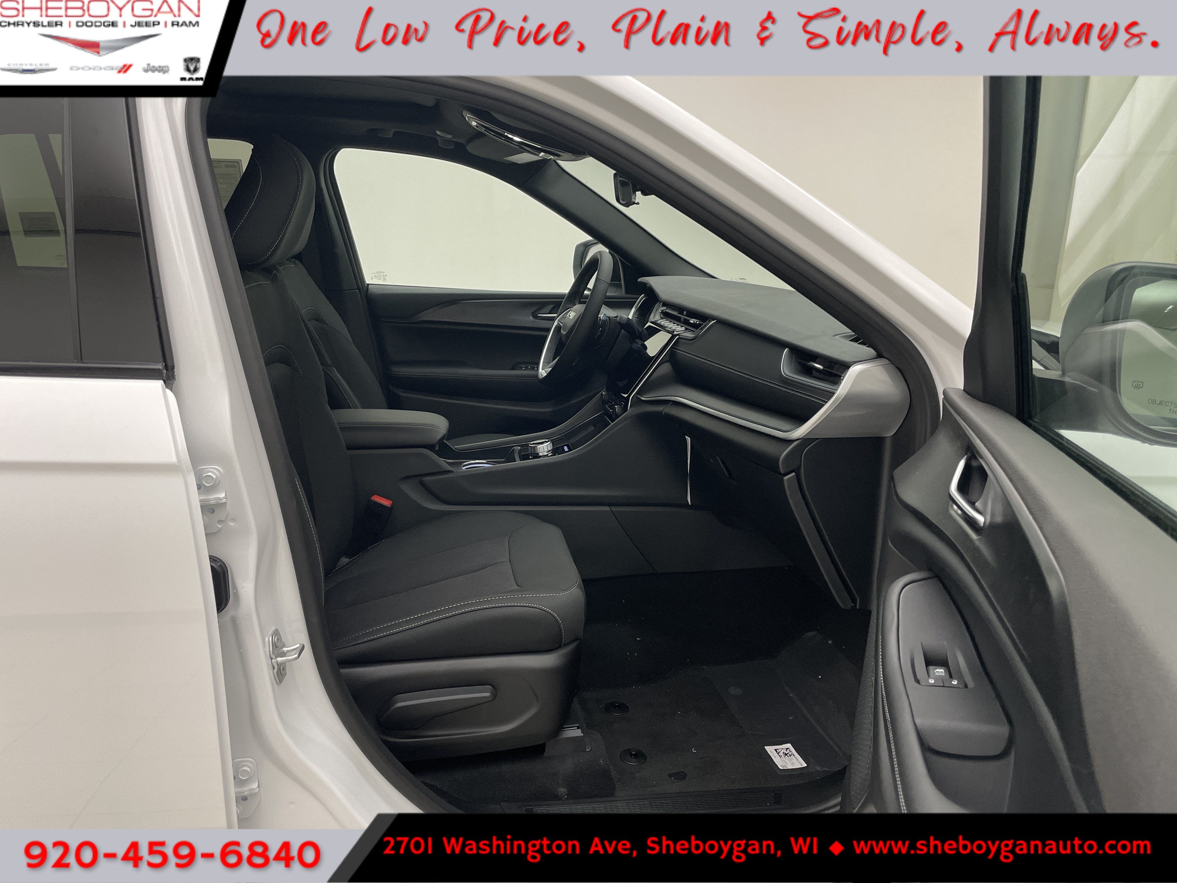 2027 Jeep Grand Cherokee GRAND CHEROKEE LAREDO X 4X4