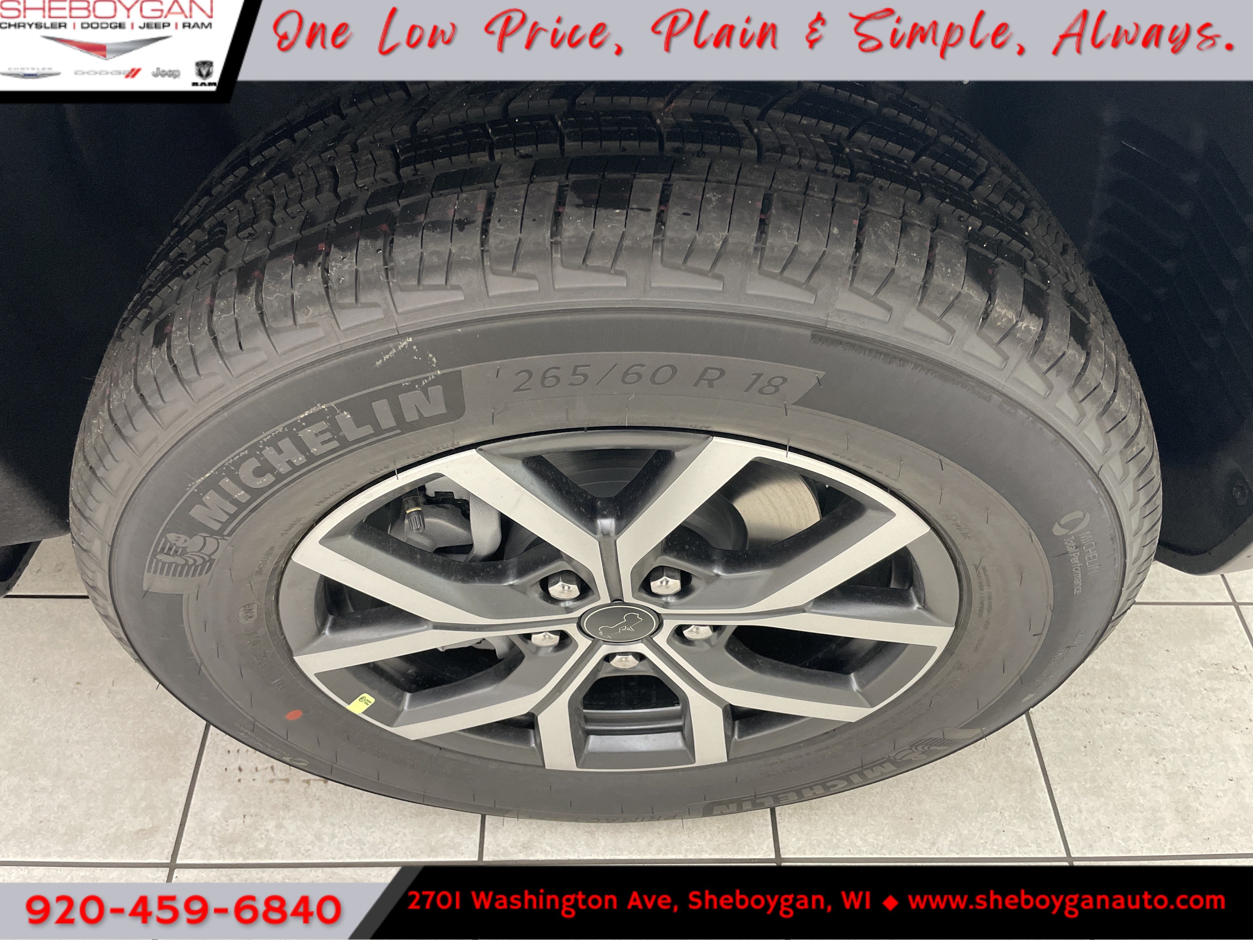2027 Jeep Grand Cherokee GRAND CHEROKEE LAREDO X 4X4