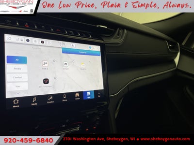 2027 Jeep Grand Cherokee GRAND CHEROKEE LAREDO X 4X4