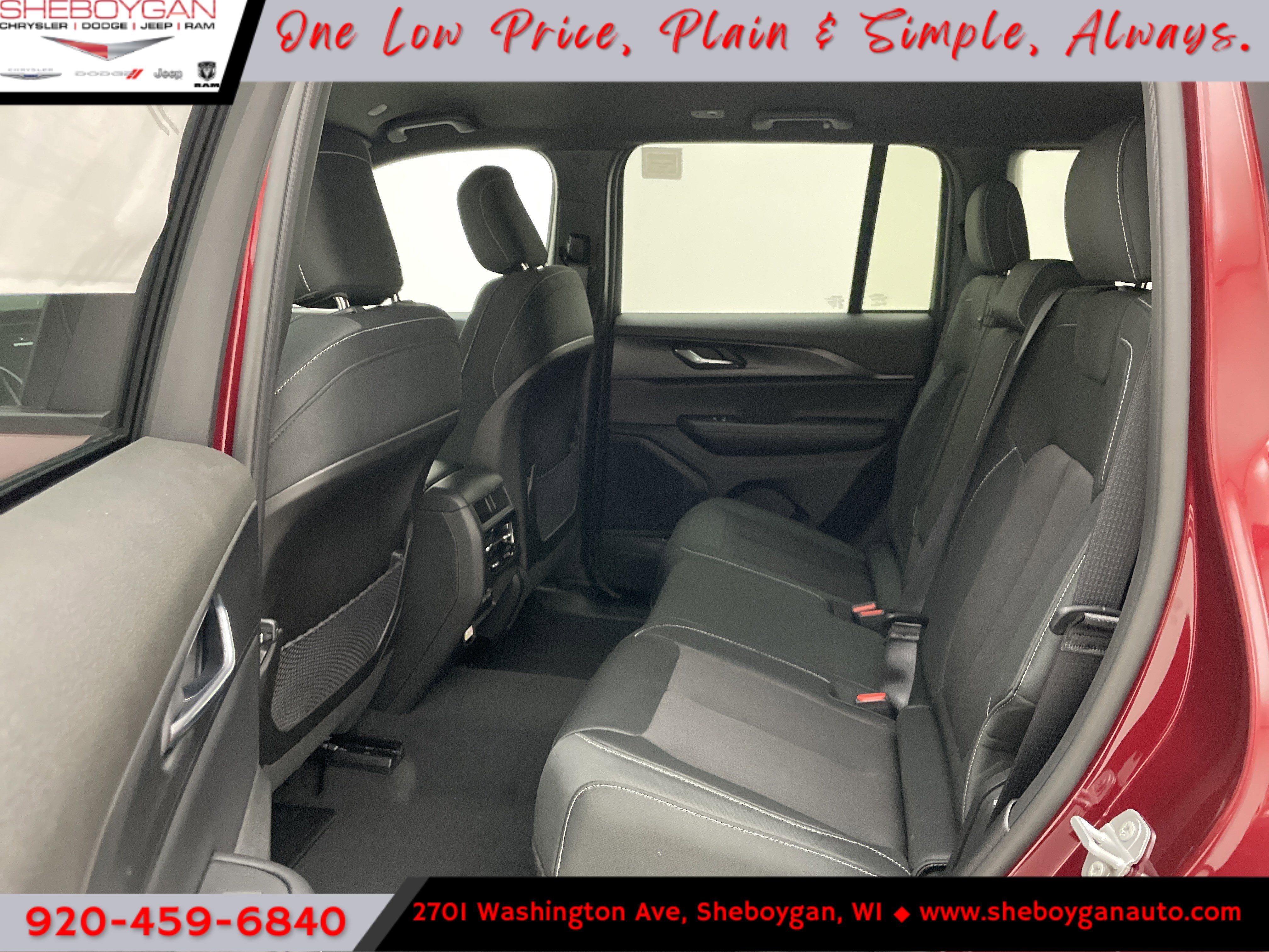 2025 Jeep Grand Cherokee GRAND CHEROKEE LAREDO 4X4