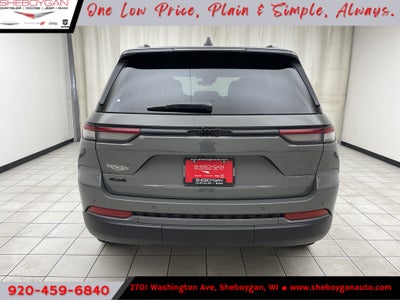 2027 Jeep Grand Cherokee GRAND CHEROKEE LAREDO ALTITUDE 4X4