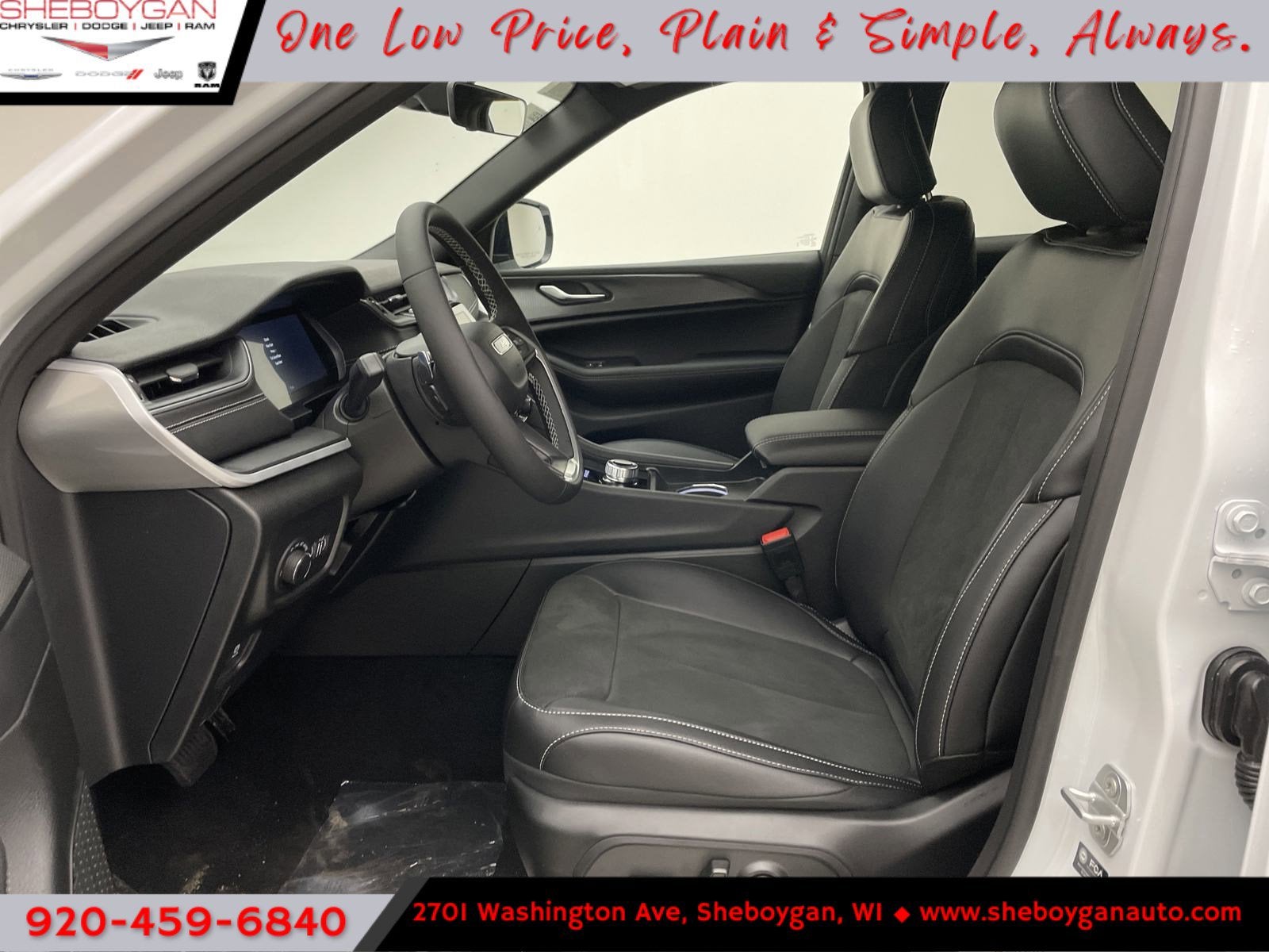 2025 Jeep Grand Cherokee GRAND CHEROKEE L ALTITUDE 4X4