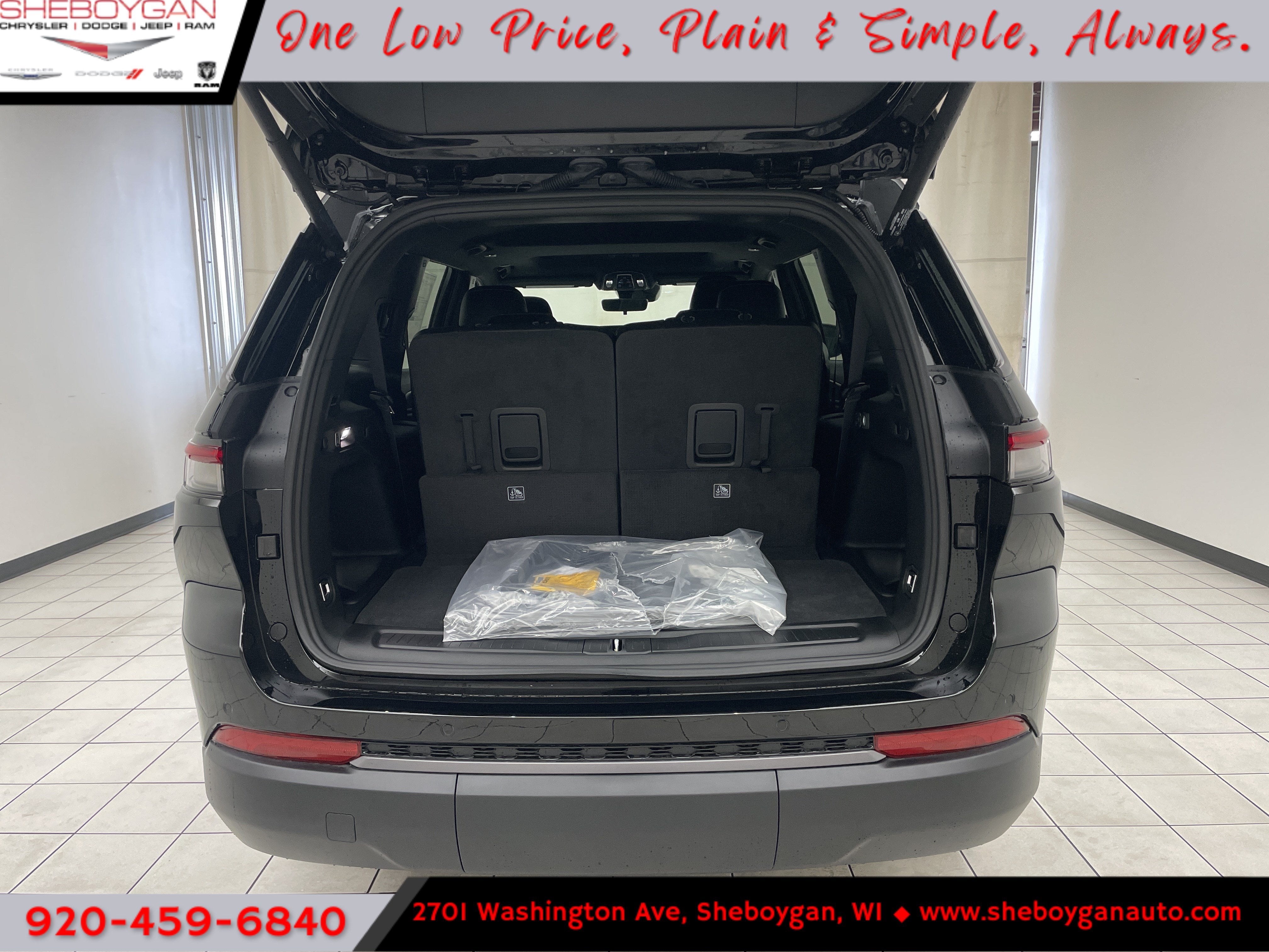 2027 Jeep Grand Cherokee GRAND CHEROKEE L LAREDO ALTITUDE 4X4