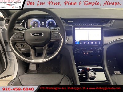 2025 Jeep Grand Cherokee GRAND CHEROKEE L LIMITED 4X4