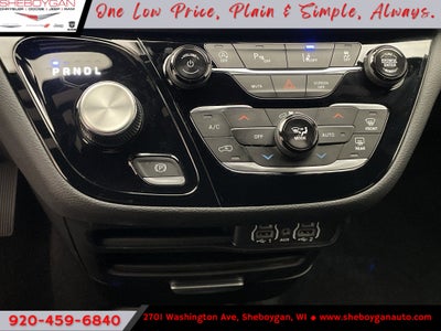 2025 Chrysler Pacifica PACIFICA SELECT