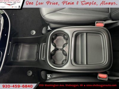 2027 Chrysler Pacifica PACIFICA SELECT AWD