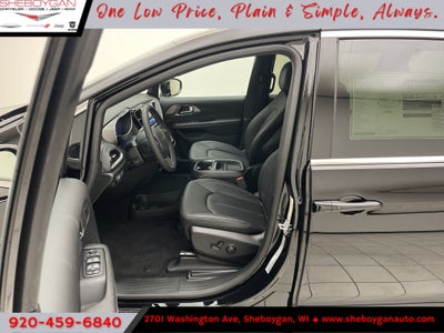 2027 Chrysler Pacifica PACIFICA SELECT AWD