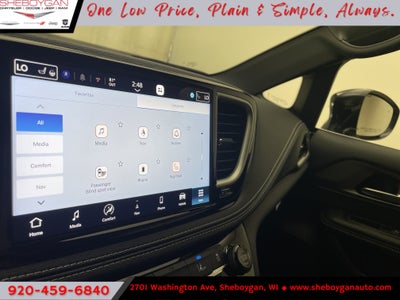 2027 Chrysler Pacifica PACIFICA LIMITED AWD