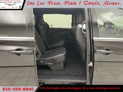 2027 Chrysler Pacifica PACIFICA LIMITED AWD