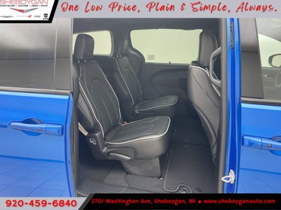 2026 Chrysler Pacifica PACIFICA LIMITED AWD