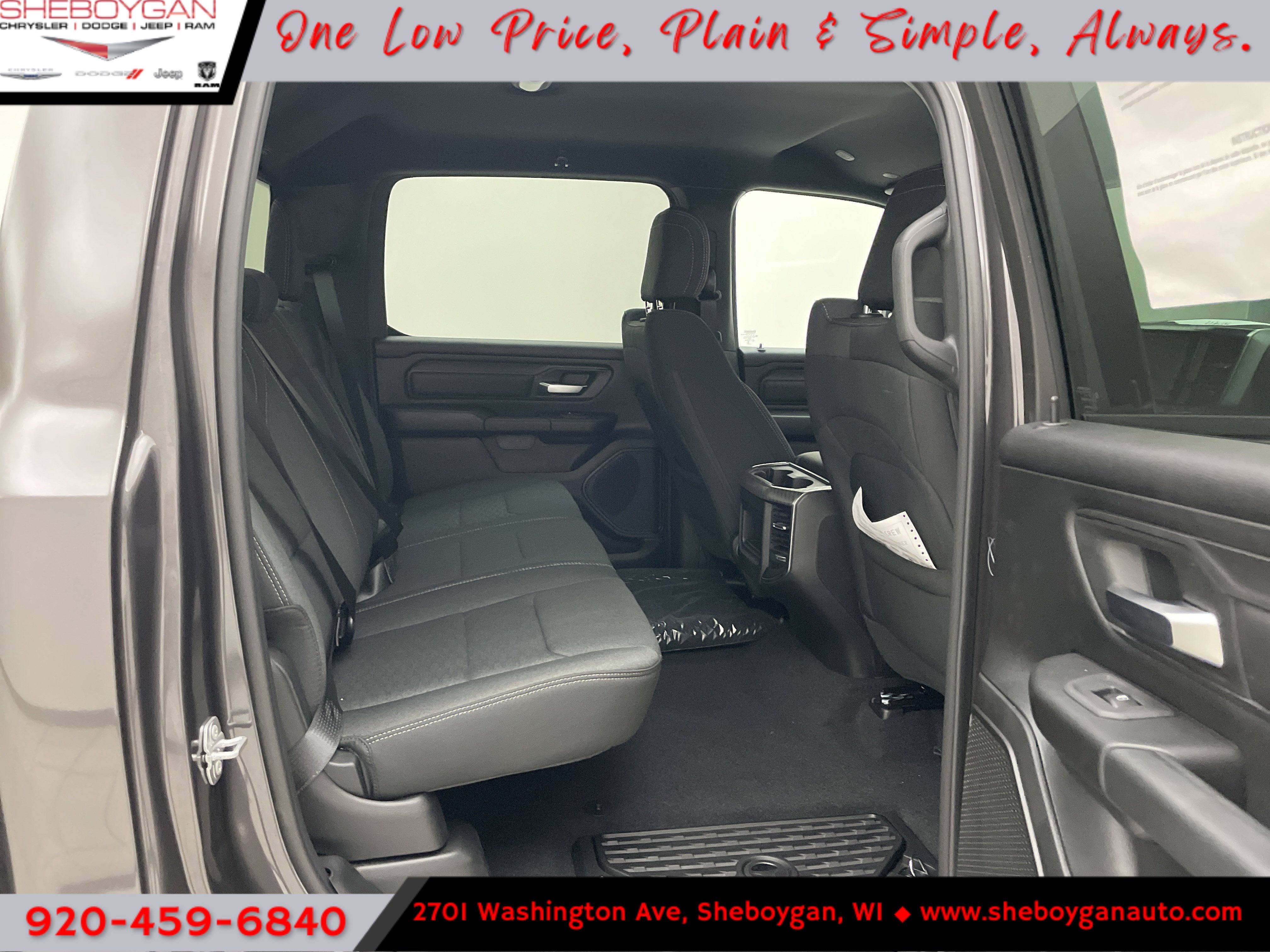 2026 RAM Ram 1500 RAM 1500 EXPRESS CREW CAB 4X4 5'7' BOX