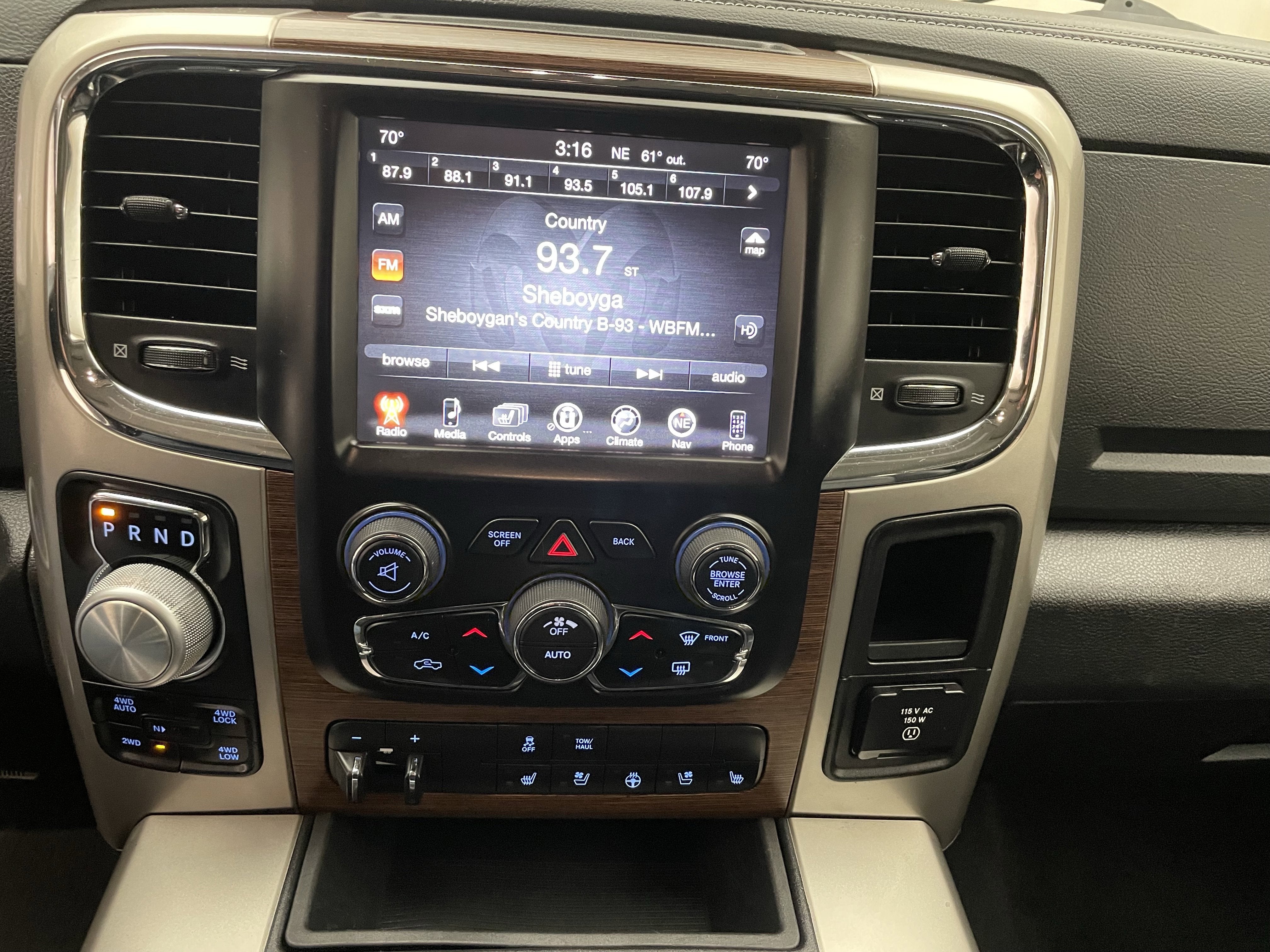 2016 RAM 1500 Laramie