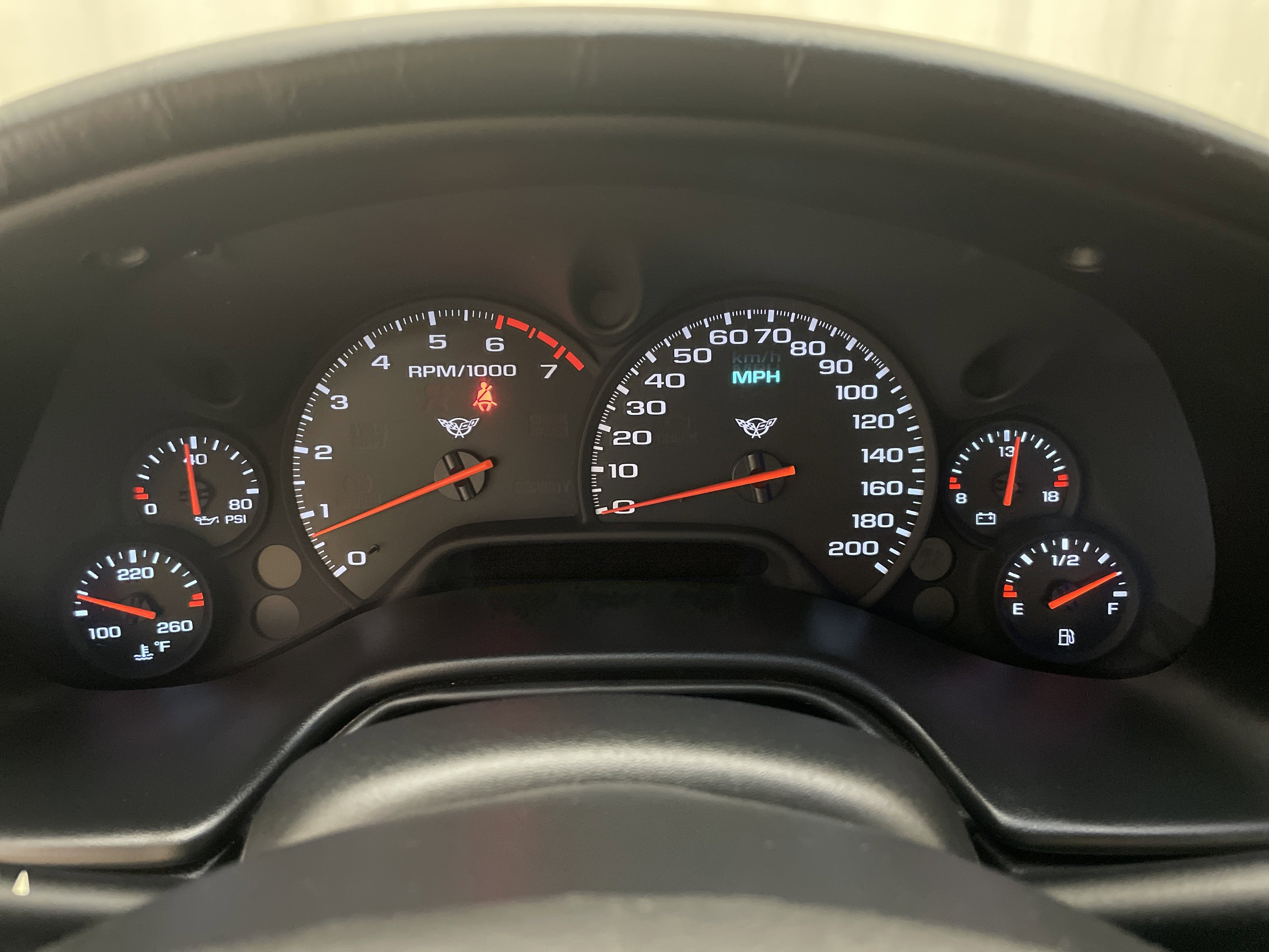 2004 Chevrolet Corvette 2dr Cpe