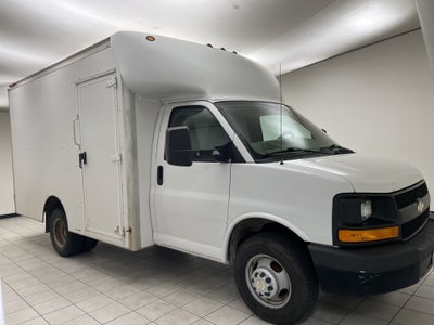 2014 Chevrolet Express Cutaway 3500 3500