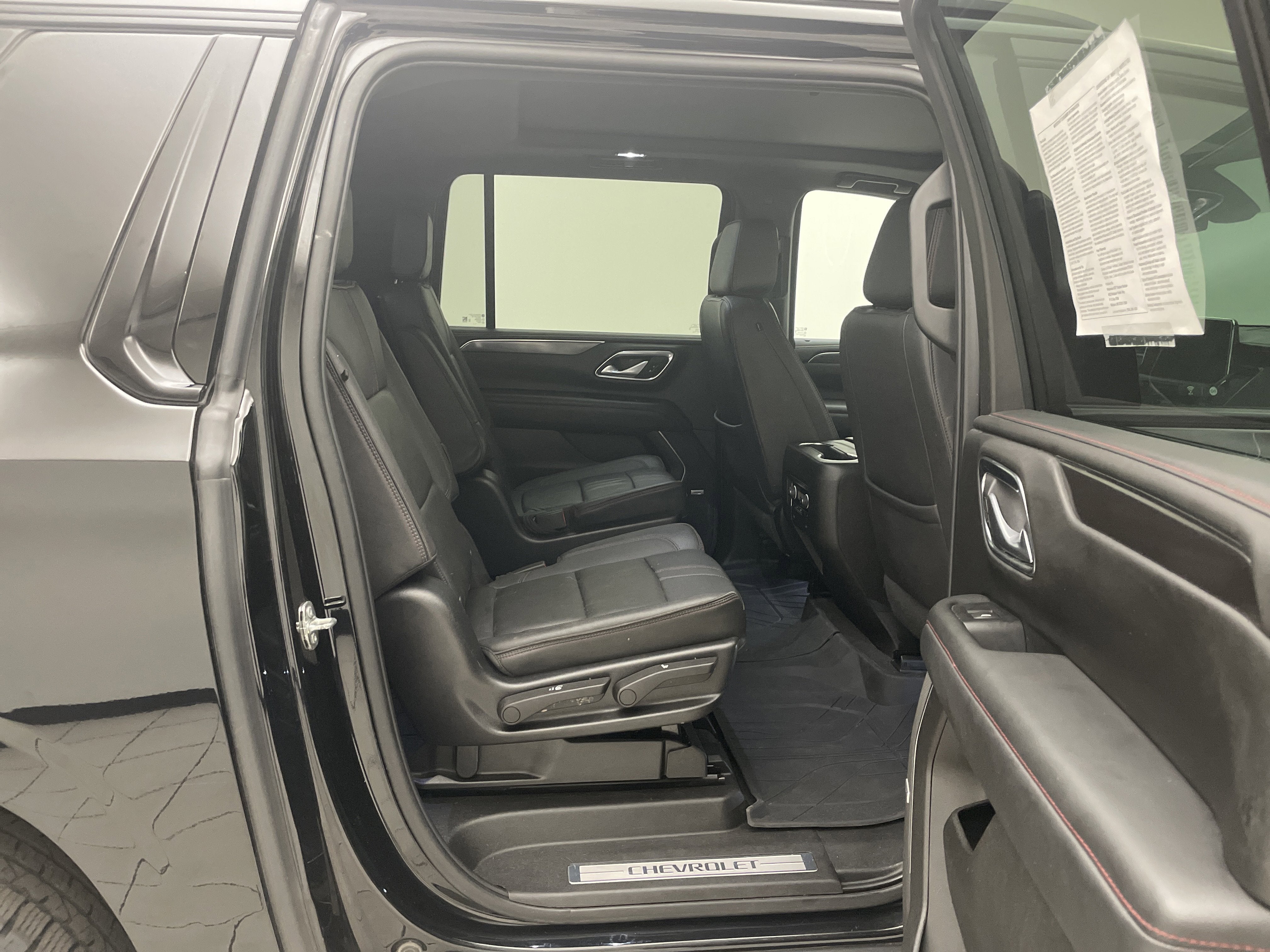 2022 Chevrolet Suburban RST