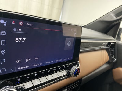 2023 GMC Canyon 4WD AT4