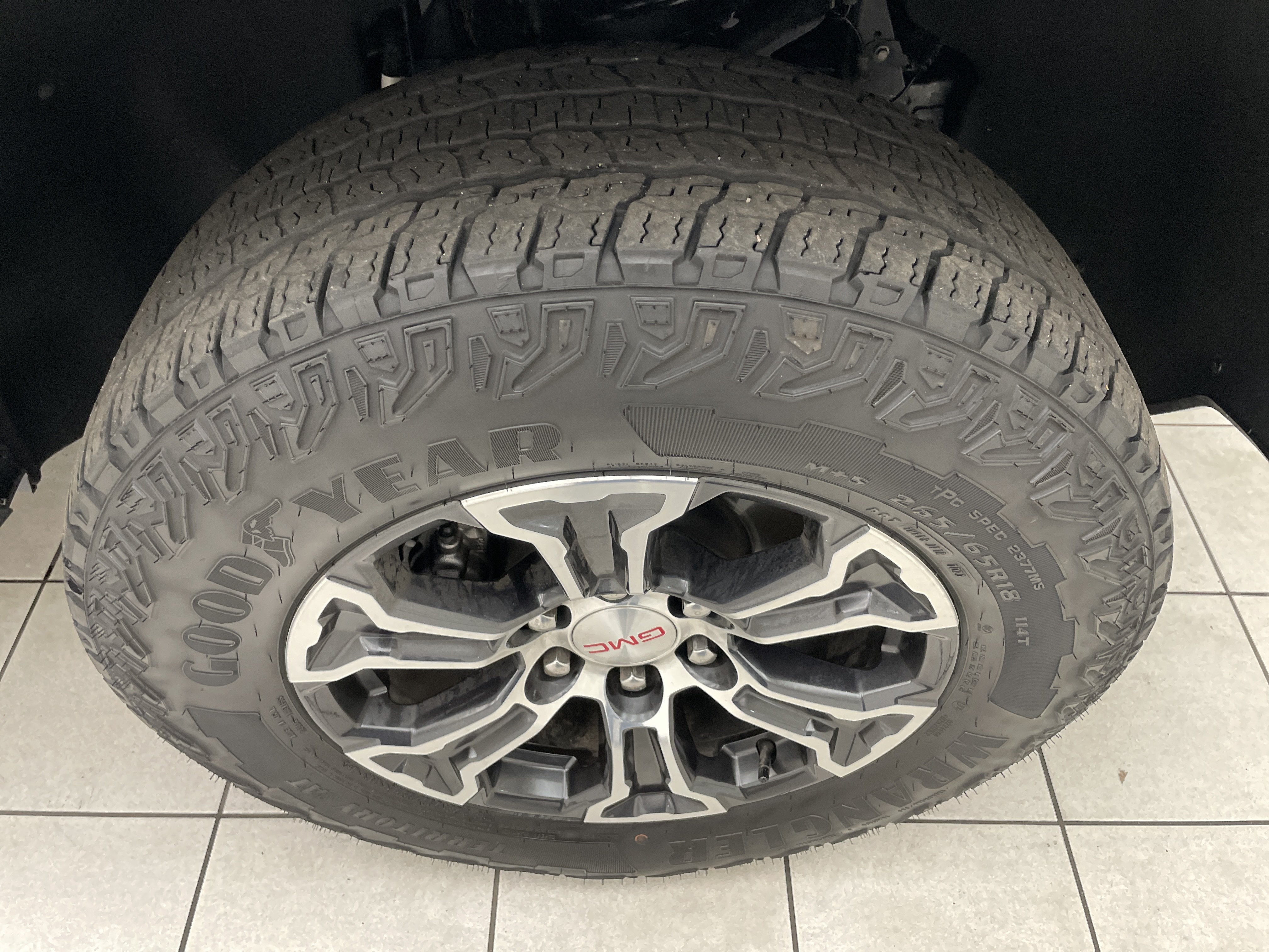 2023 GMC Canyon 4WD AT4