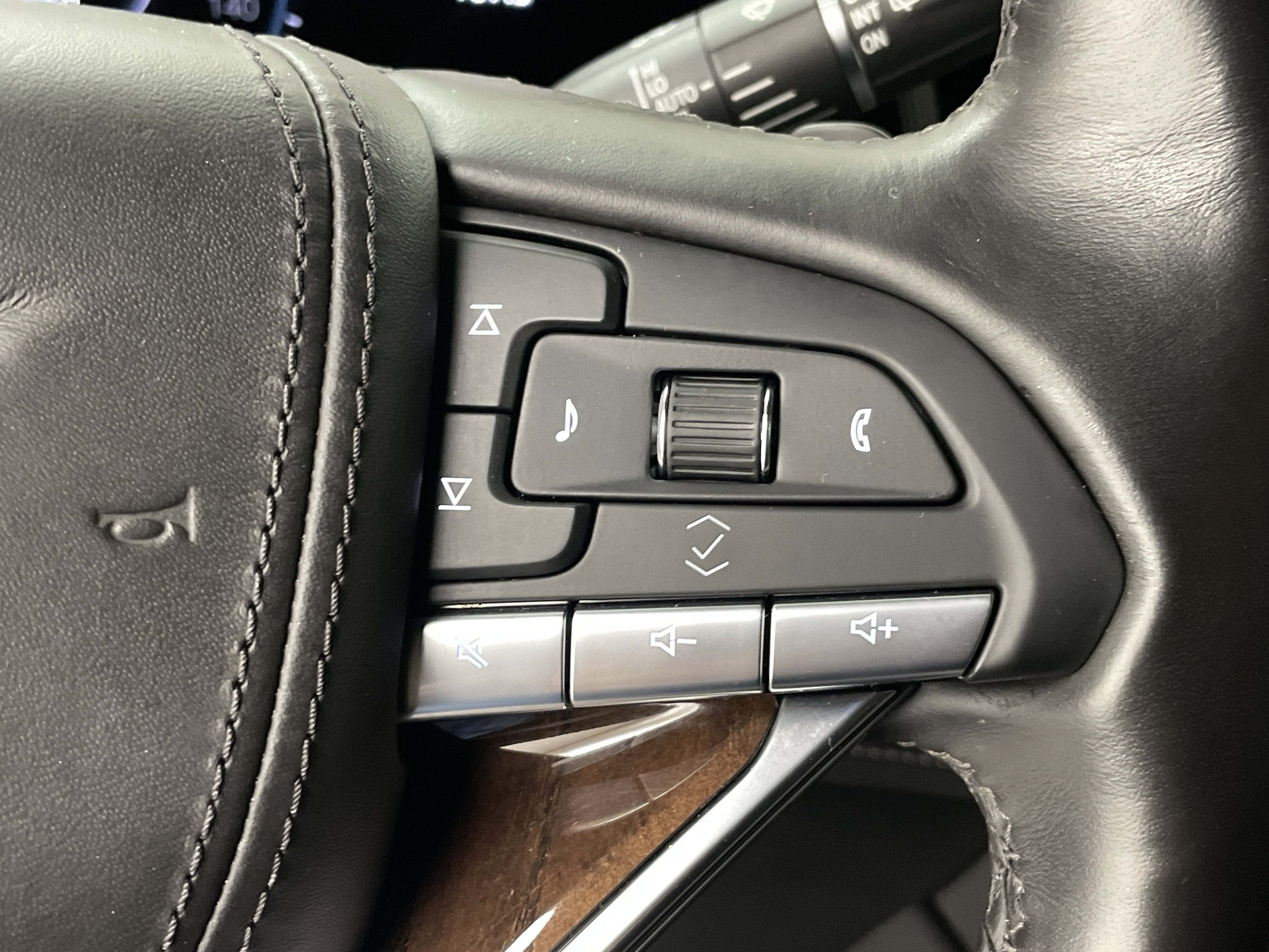 2021 Cadillac Escalade ESV Sport Platinum