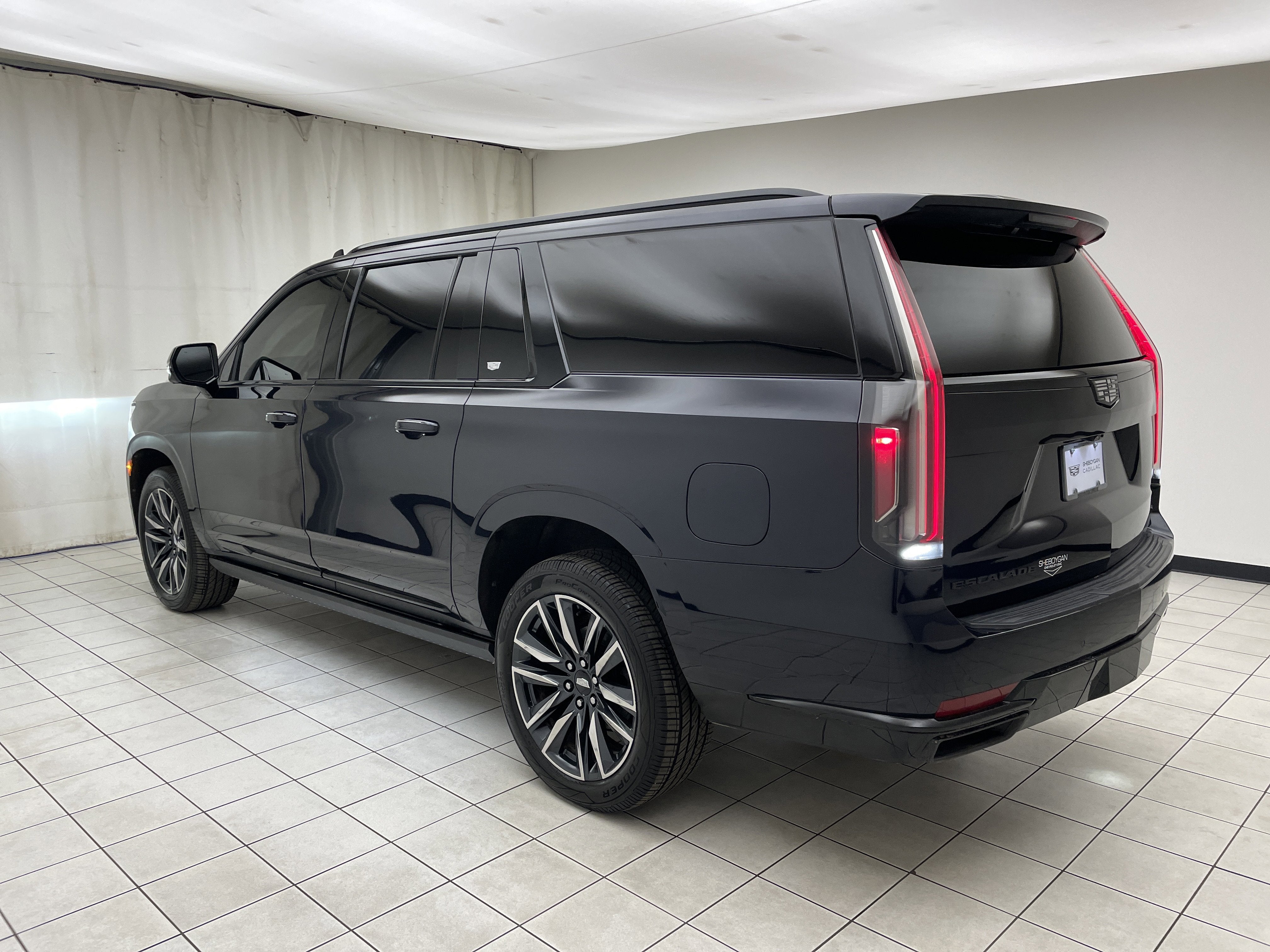 2021 Cadillac Escalade ESV Sport Platinum