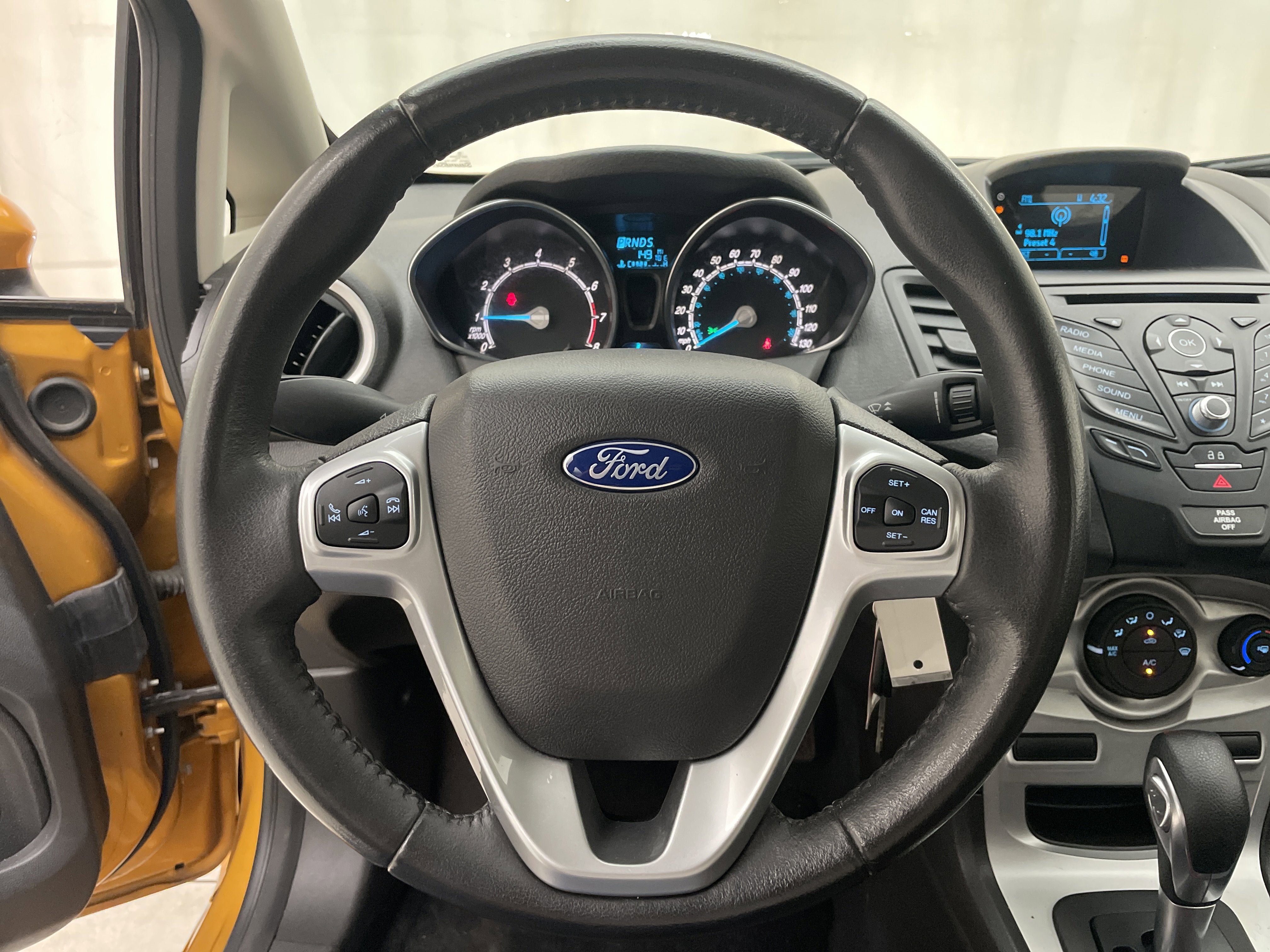2016 Ford Fiesta SE