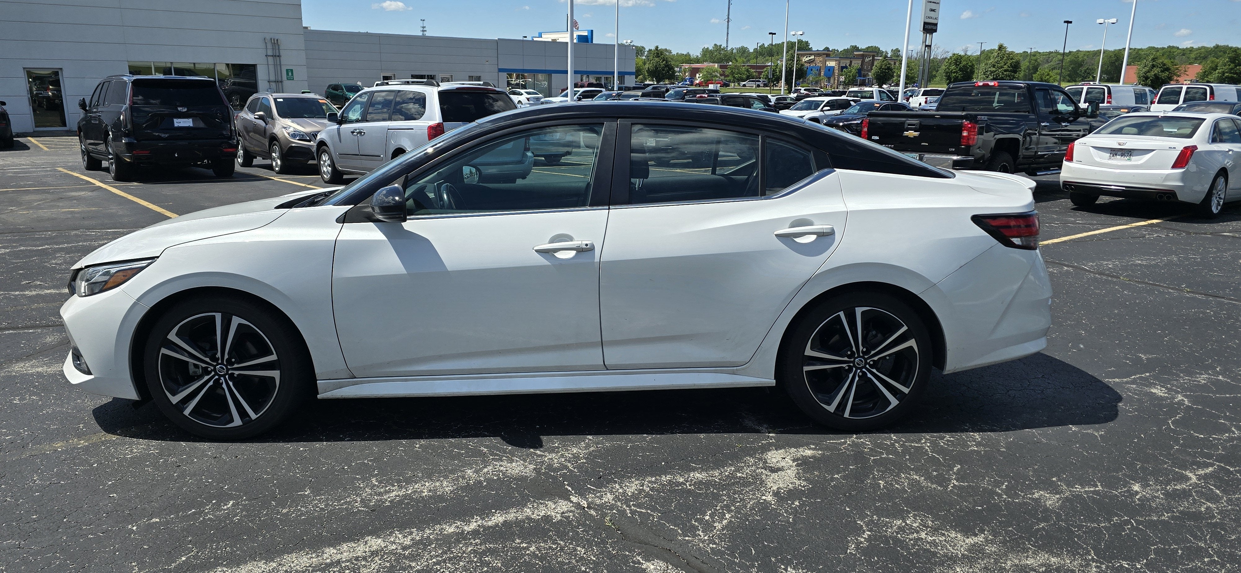 2022 Nissan Sentra SR Xtronic CVT