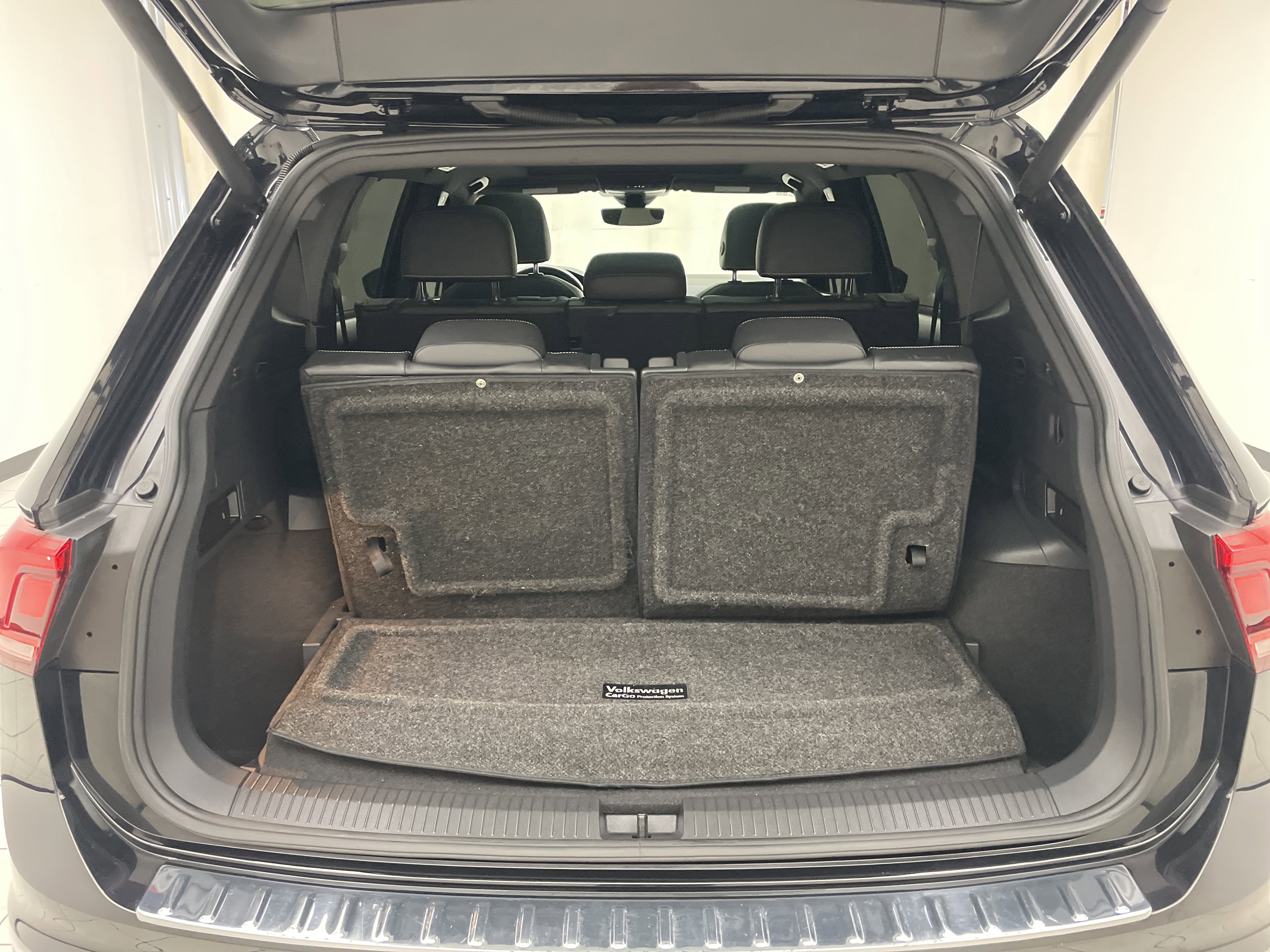 2021 Volkswagen Tiguan 2.0T SEL Premium R-Line