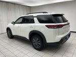 2023 Nissan Pathfinder SV FWD