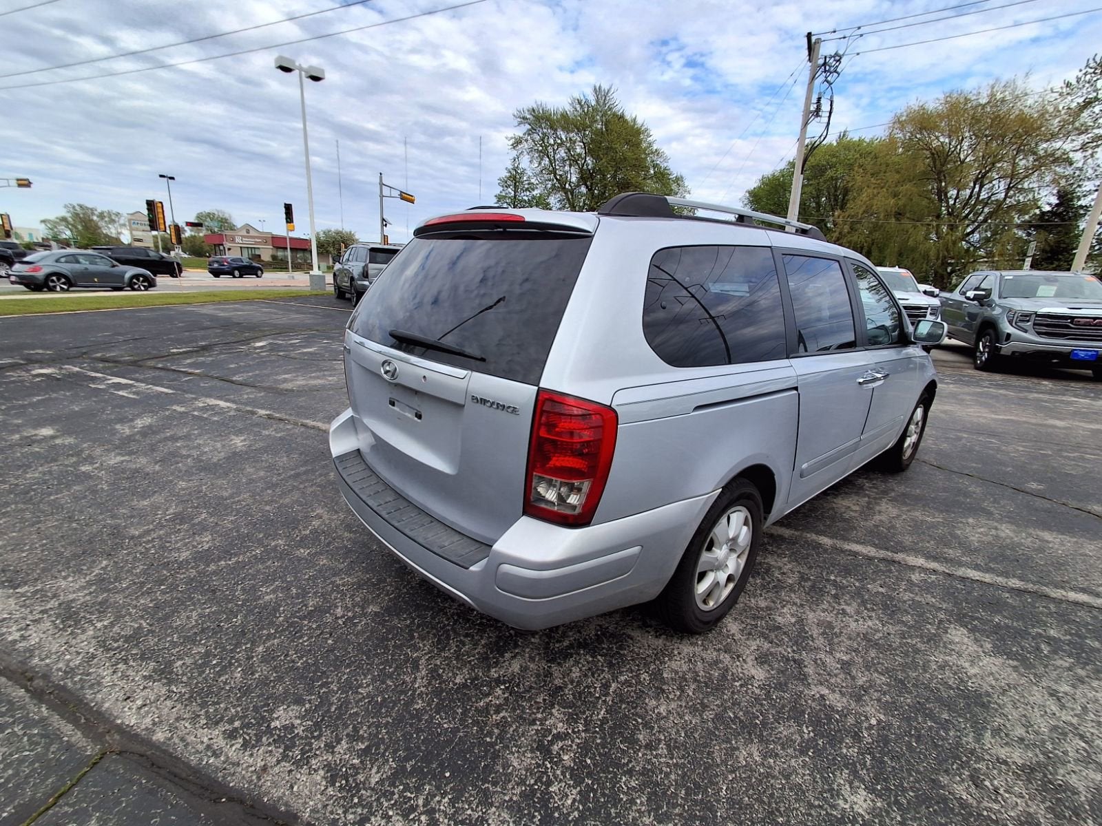2007 Hyundai Entourage GLS