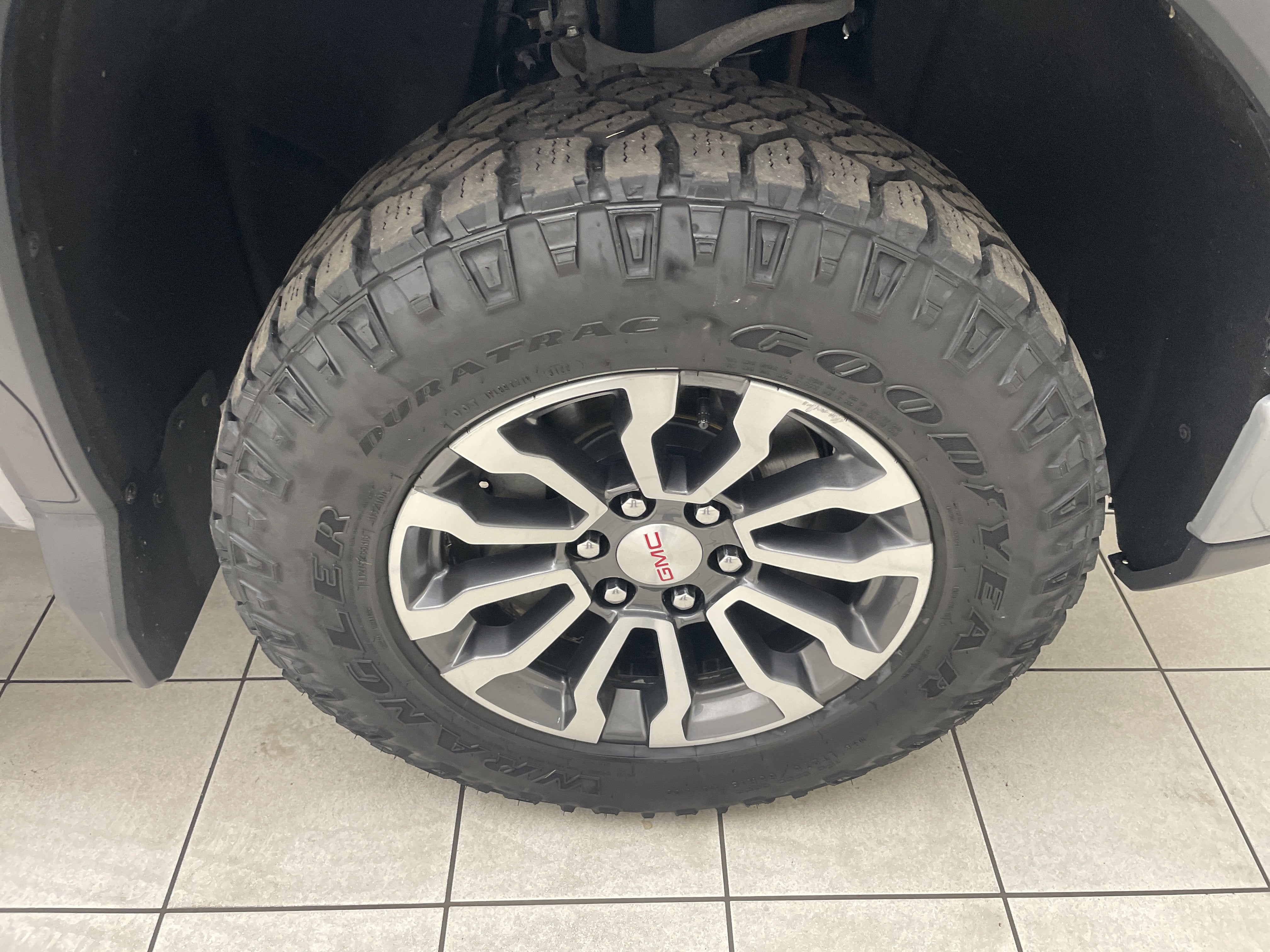 2023 GMC Sierra 1500 AT4