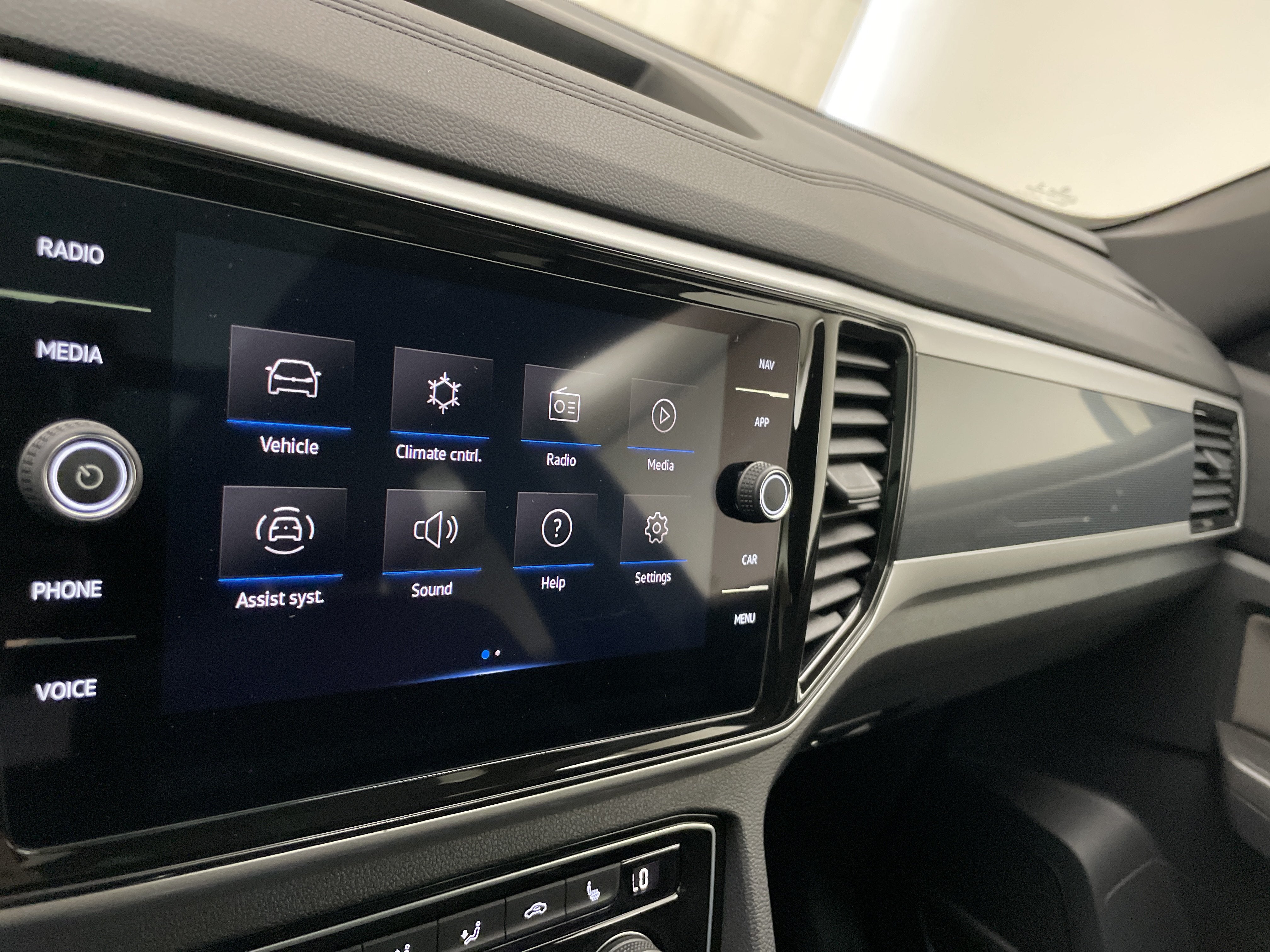 2023 Volkswagen Atlas Cross Sport 3.6L V6 SEL