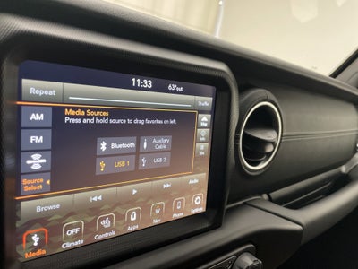 2022 Jeep Wrangler Unlimited Sahara 4x4
