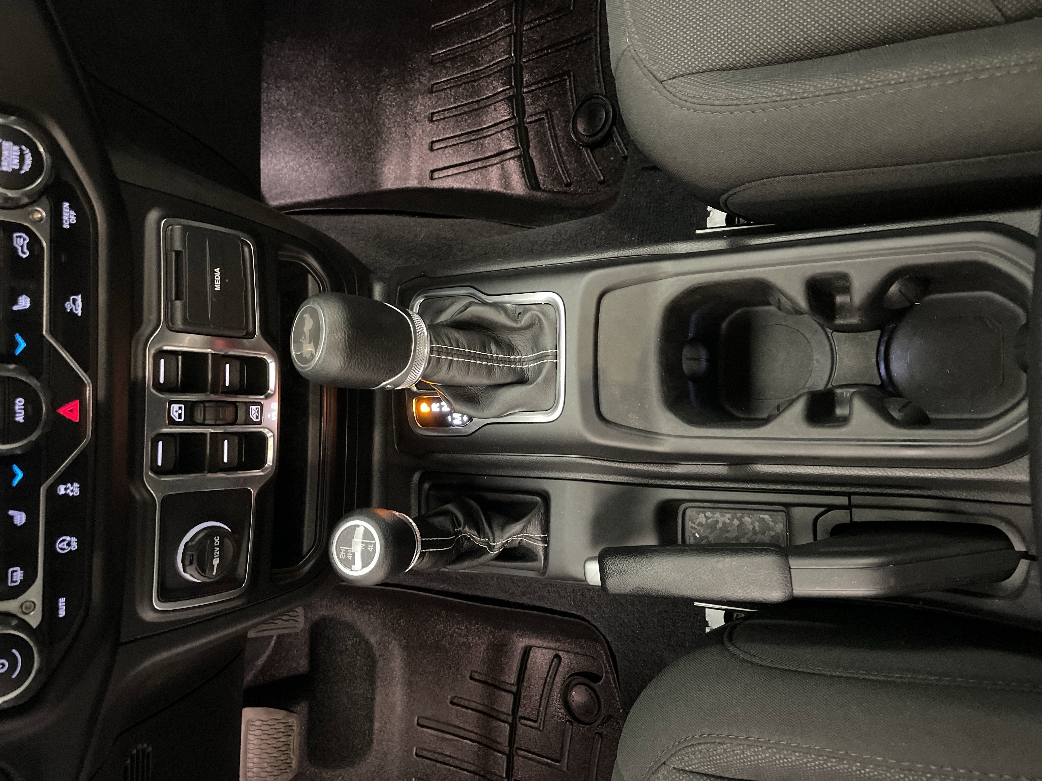 2023 Jeep Wrangler 4-Door Sahara 4x4