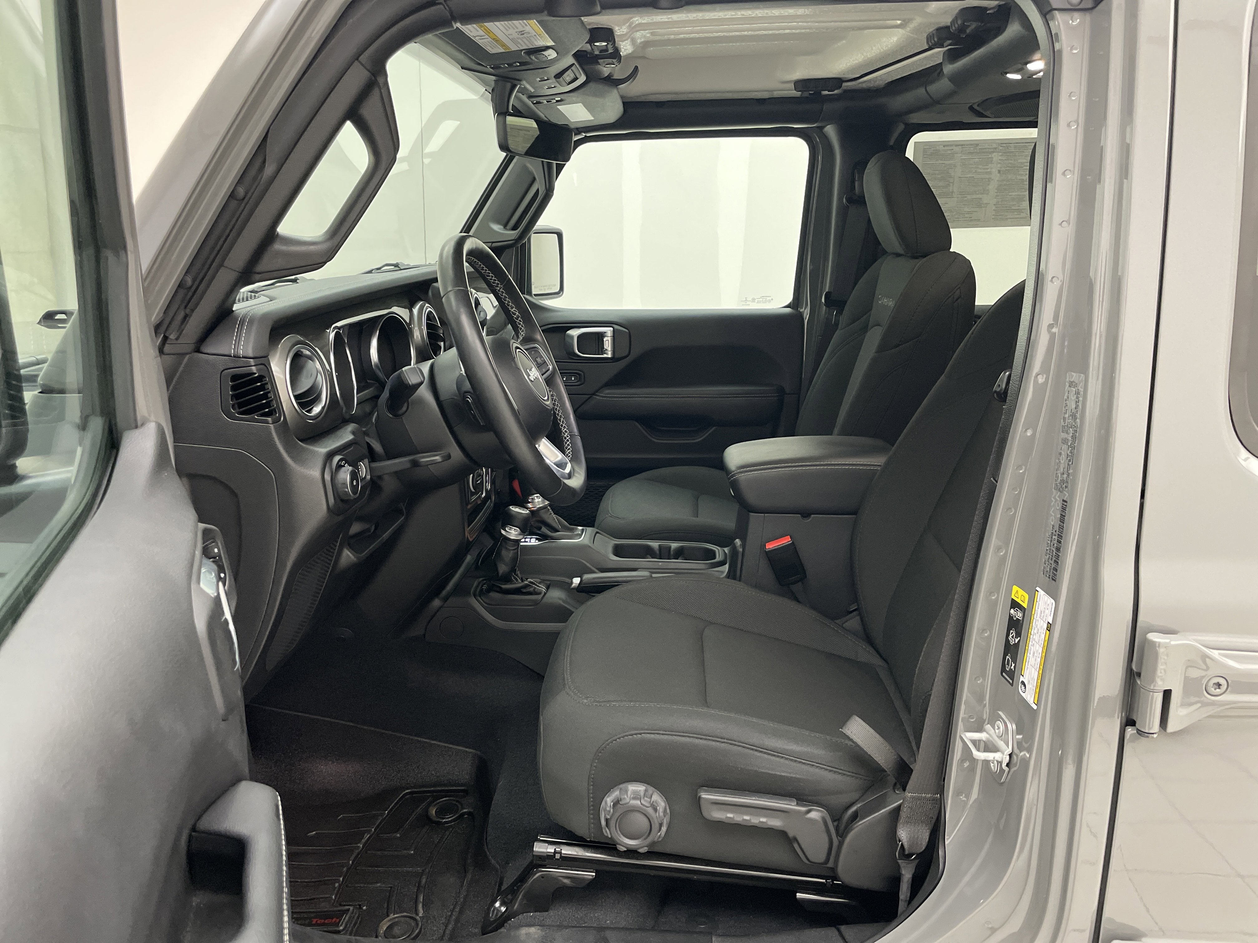 2023 Jeep Wrangler 4-Door Sahara 4x4