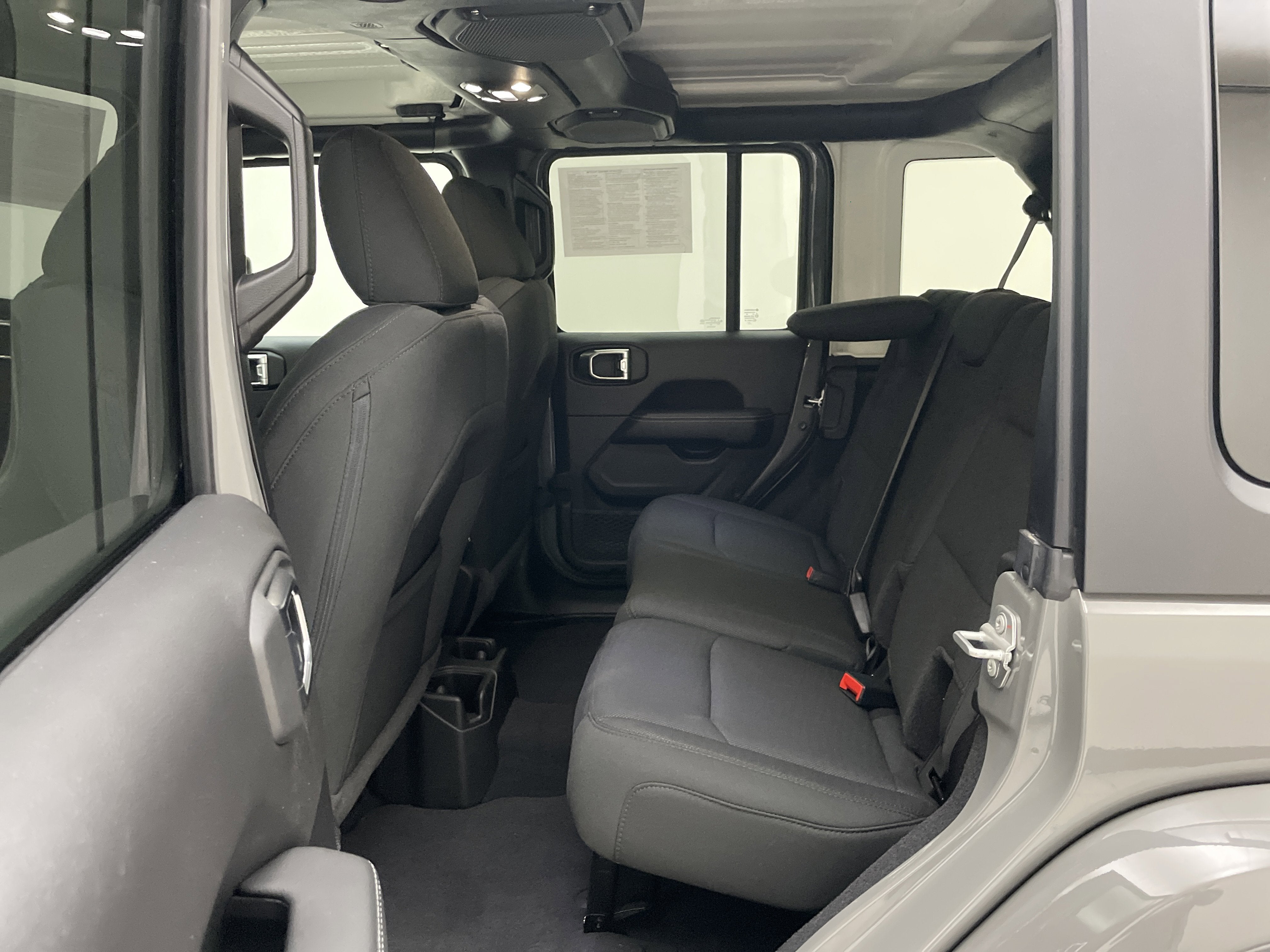 2023 Jeep Wrangler 4-Door Sahara 4x4
