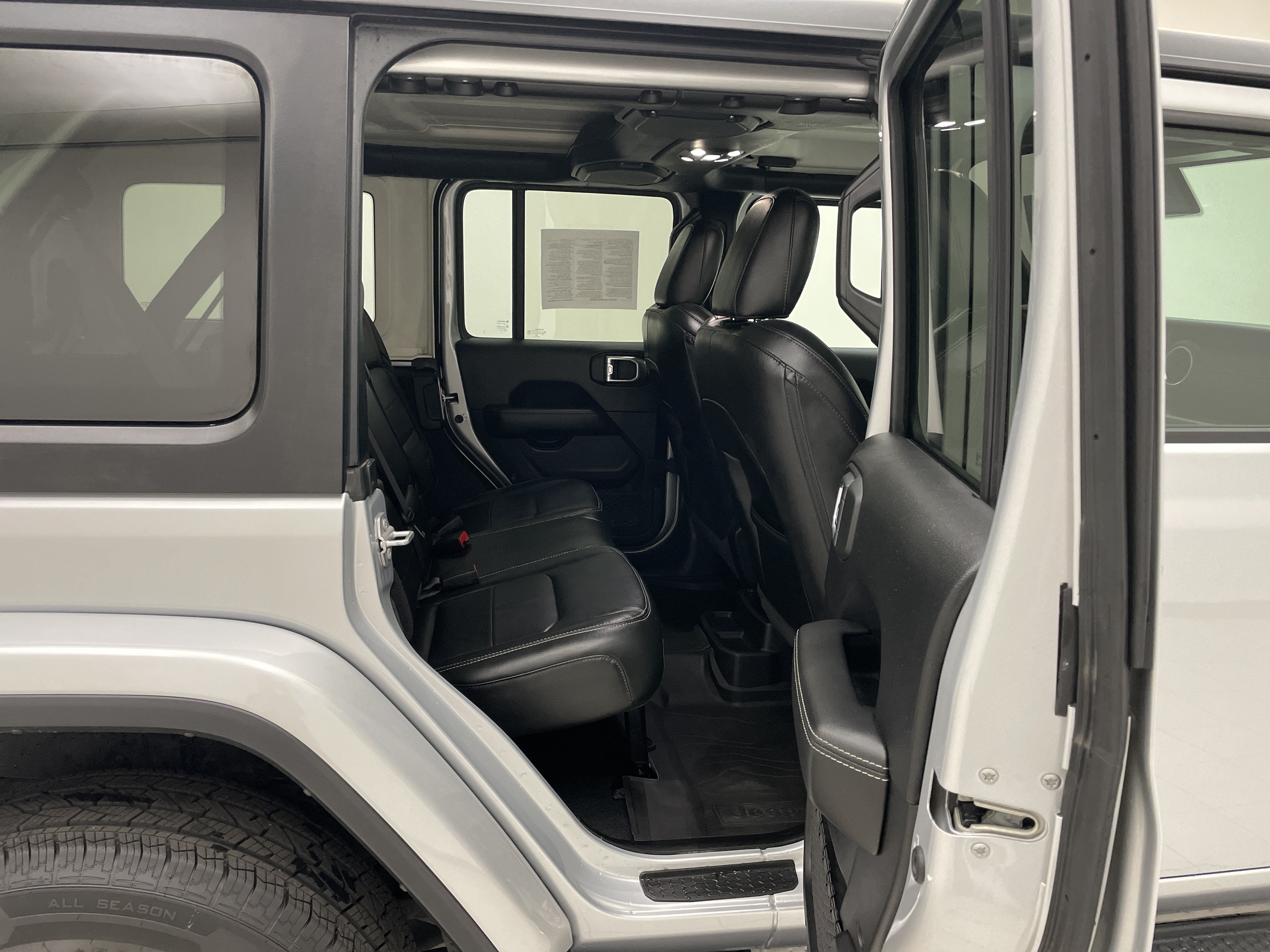 2022 Jeep Wrangler Unlimited Sahara 4x4