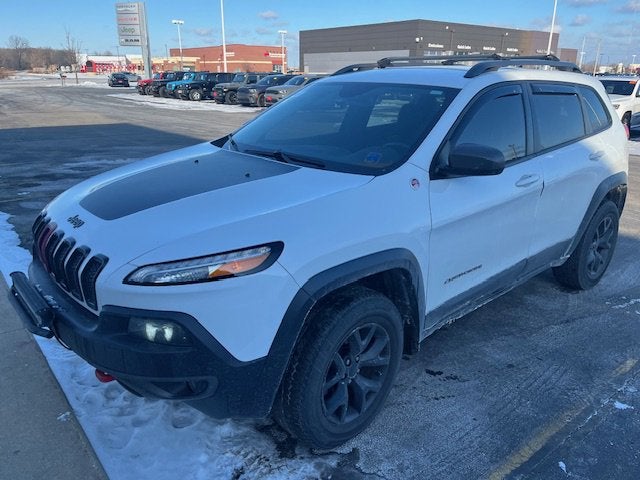 Used 2015 Jeep Cherokee Trailhawk with VIN 1C4PJMBB5FW594270 for sale in Sheboygan, WI