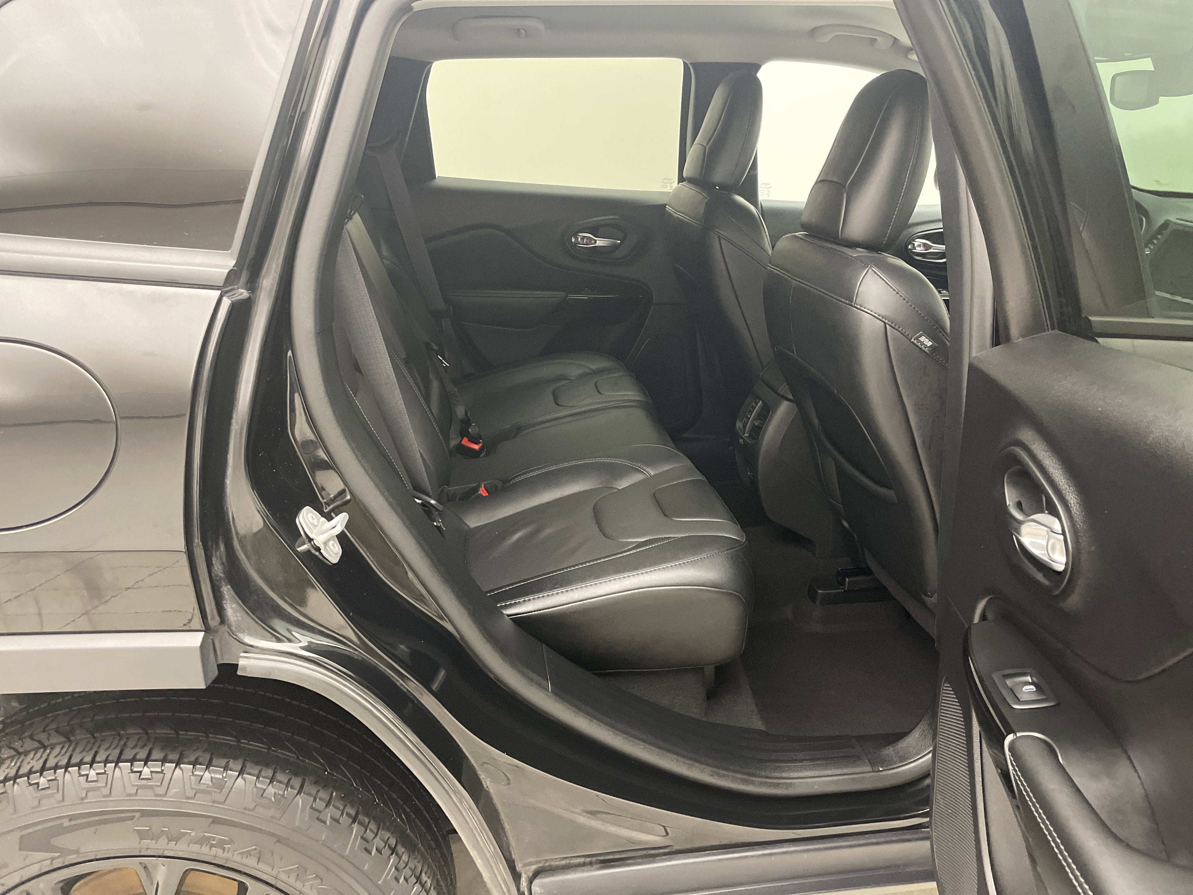 2023 Jeep Cherokee Altitude Lux 4x4