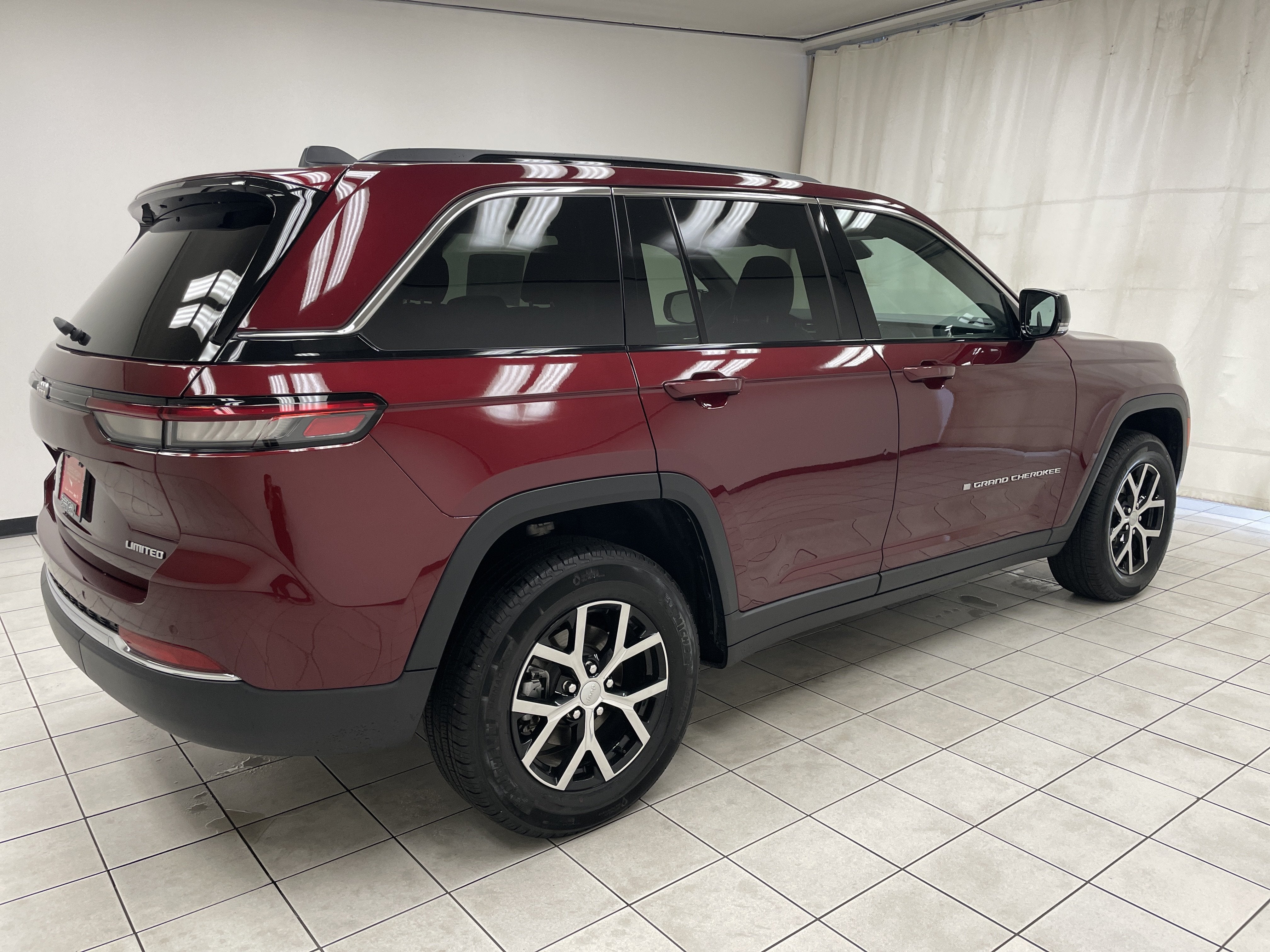 2025 Jeep Grand Cherokee Limited 4x4