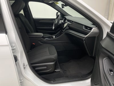 2025 Jeep Grand Cherokee L Laredo 4x4