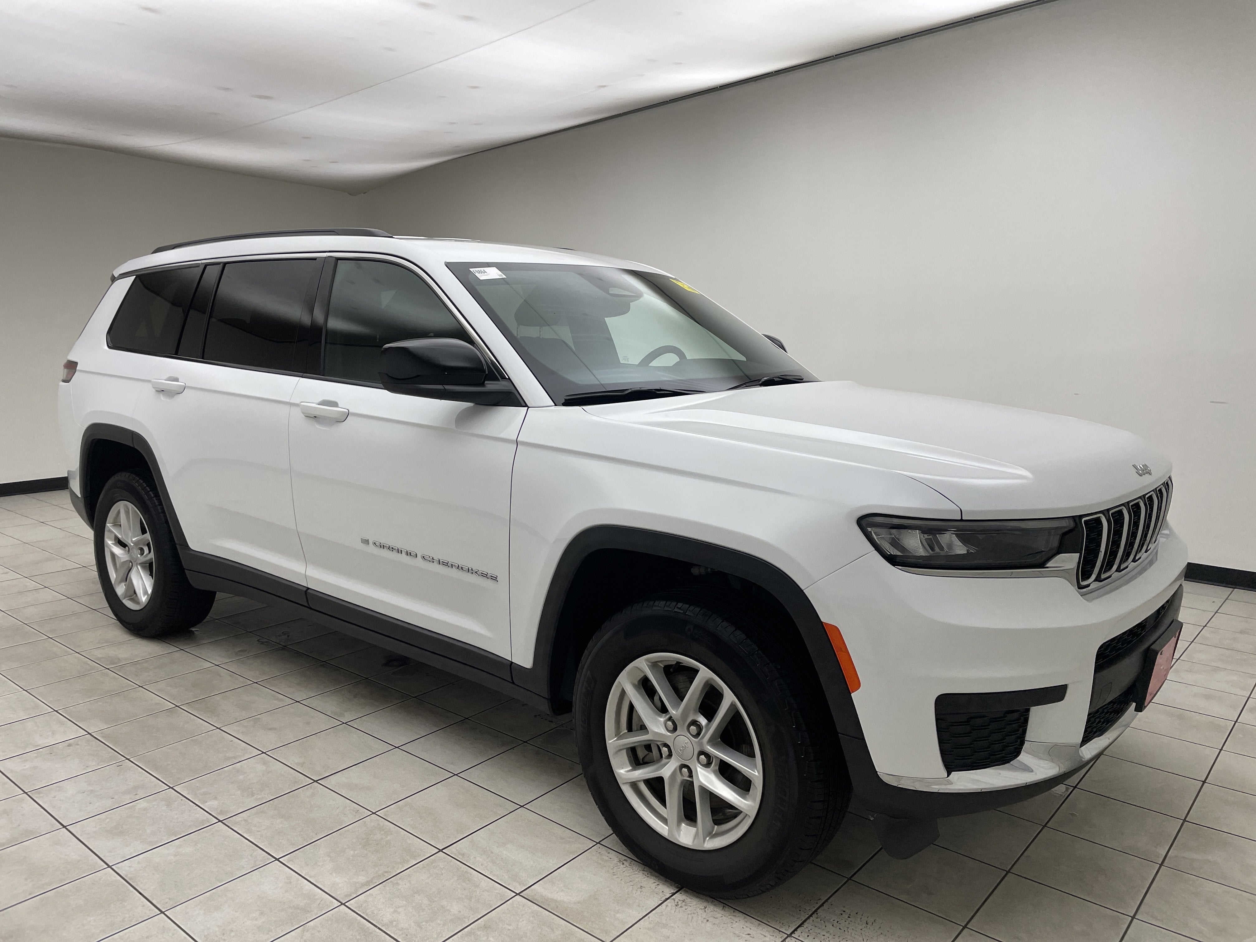 2025 Jeep Grand Cherokee L Laredo 4x4