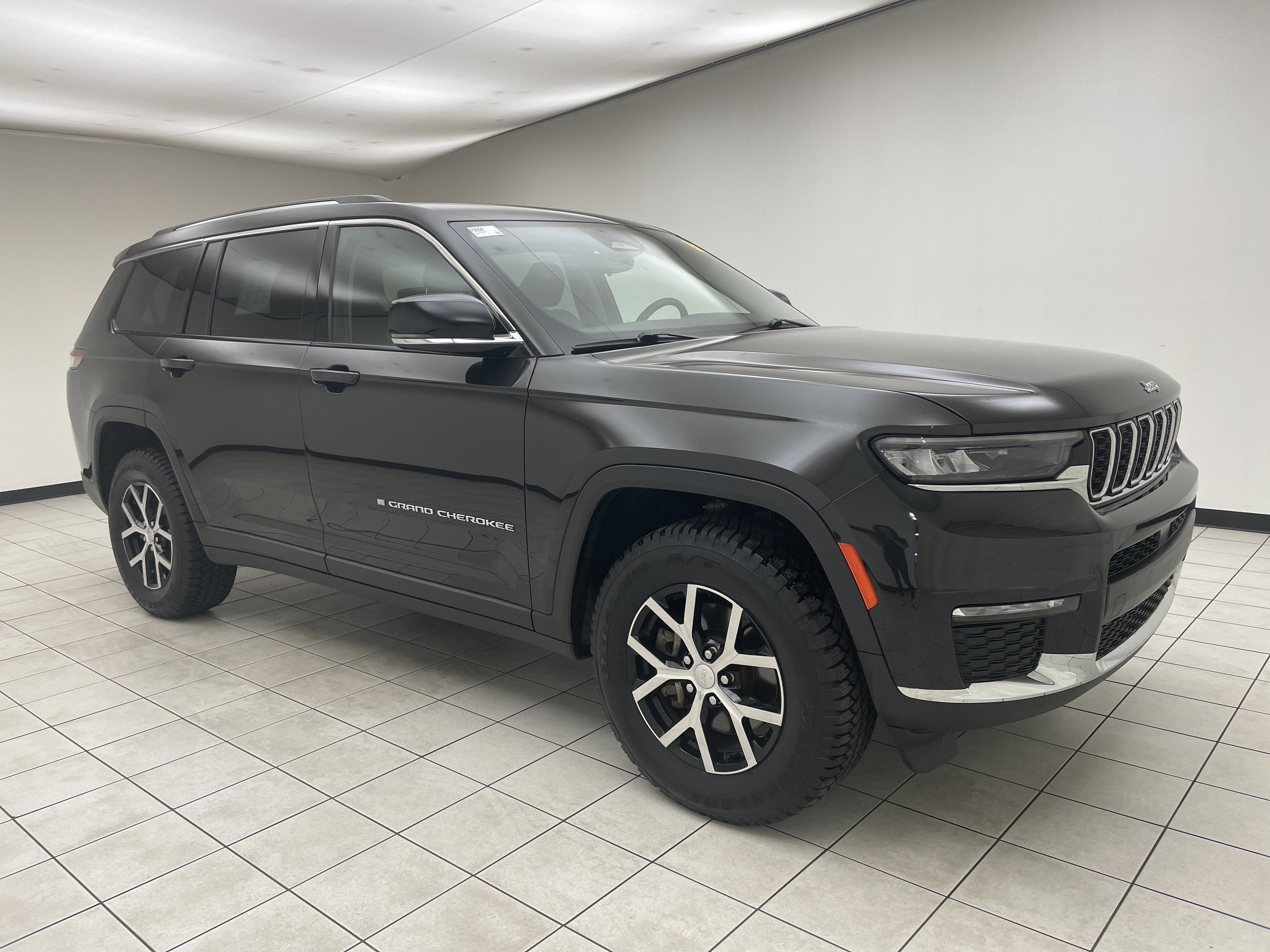 2023 Jeep Grand Cherokee L Limited 4x4