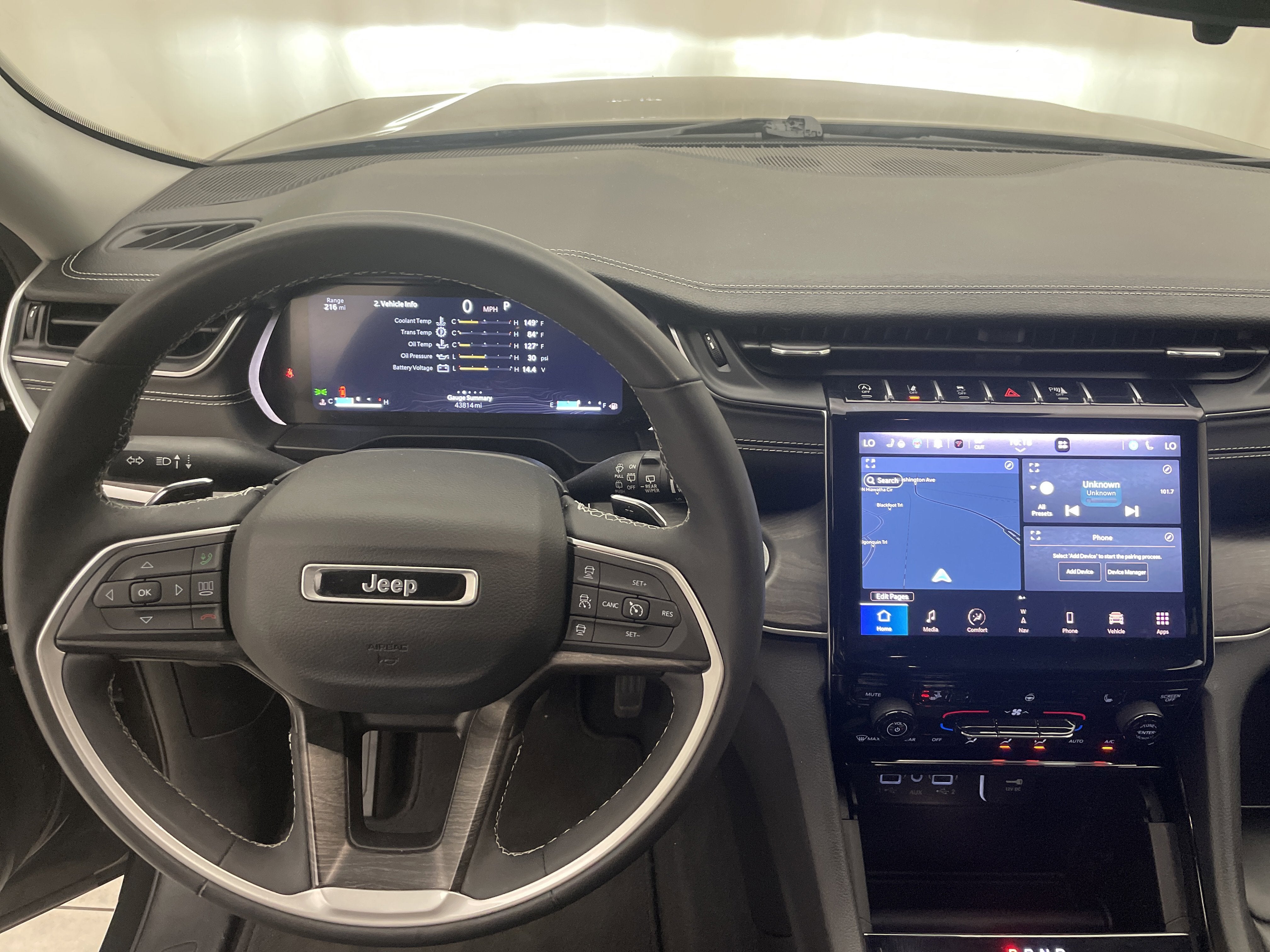2023 Jeep Grand Cherokee L Limited 4x4
